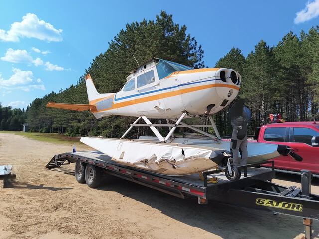 1974 Cessna 172M Skyhawk, C-FFHJ