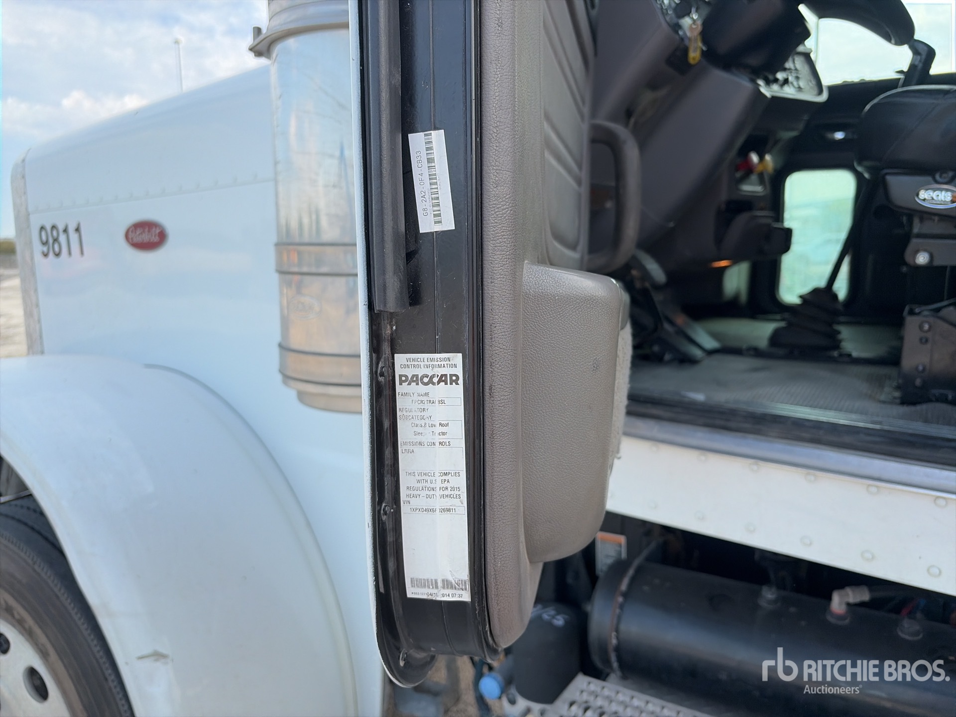 2015 Peterbilt 389