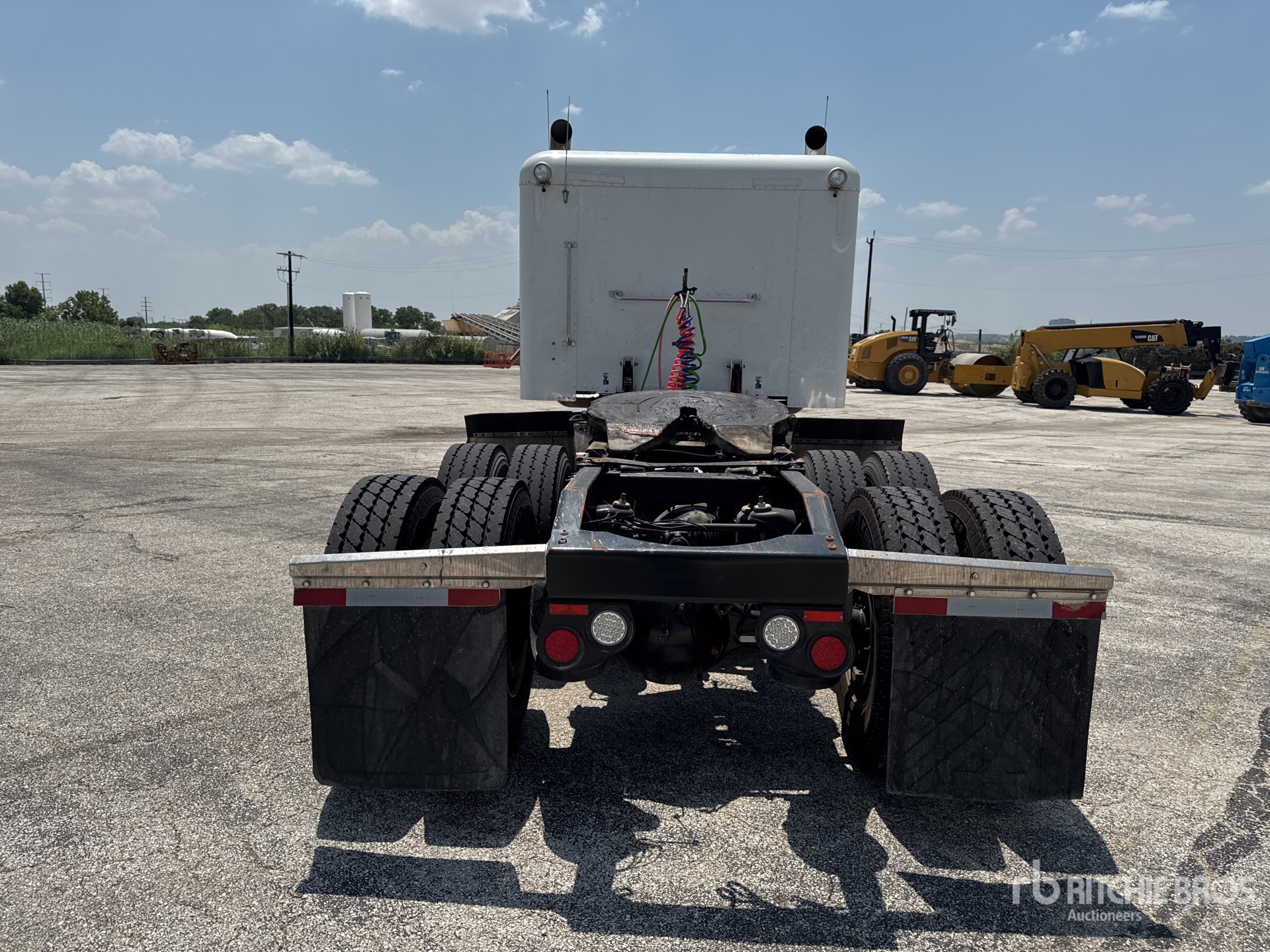 2015 Peterbilt 389