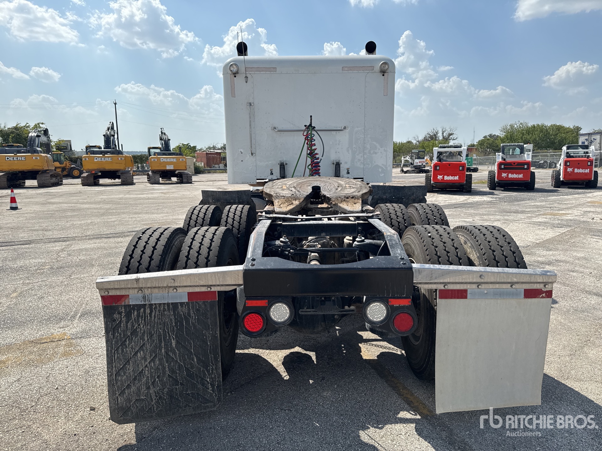 2015 Peterbilt 389