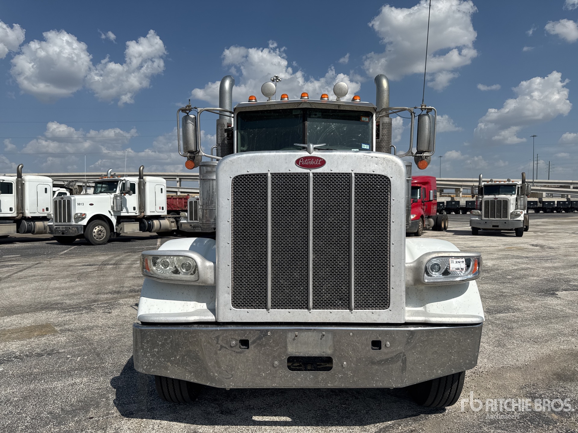 2015 Peterbilt 389