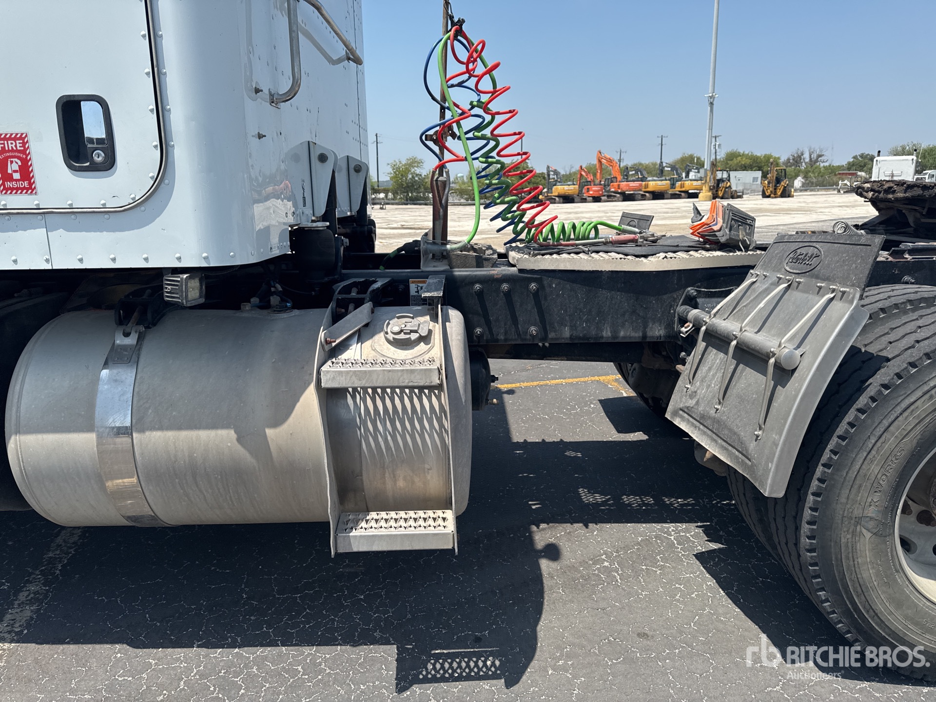 2015 Peterbilt 389