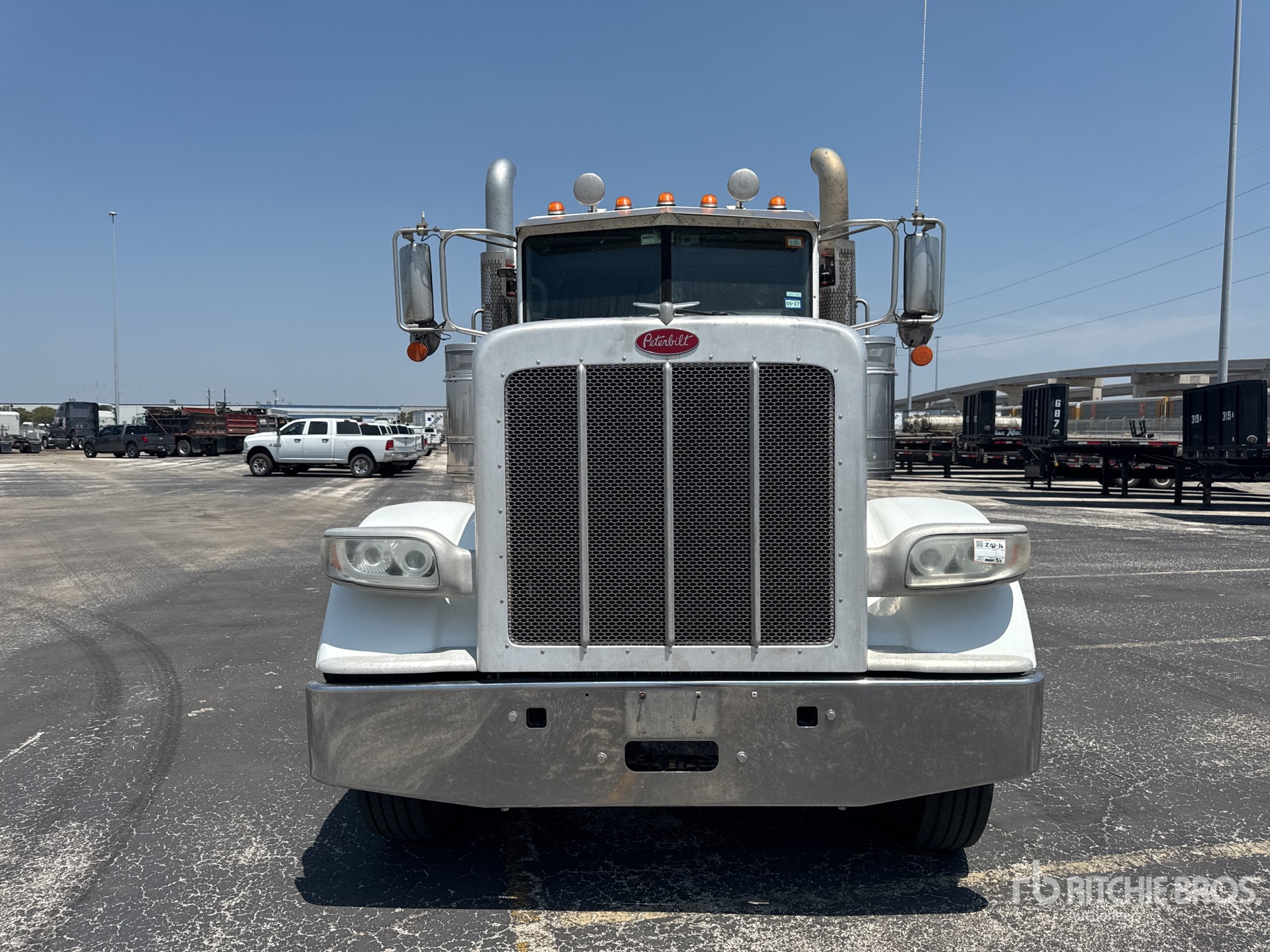 2015 Peterbilt 389