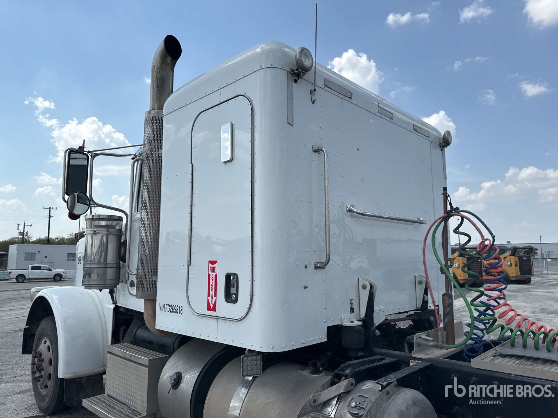 2015 Peterbilt 389