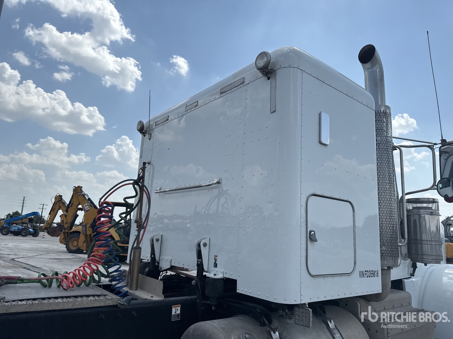 2015 Peterbilt 389