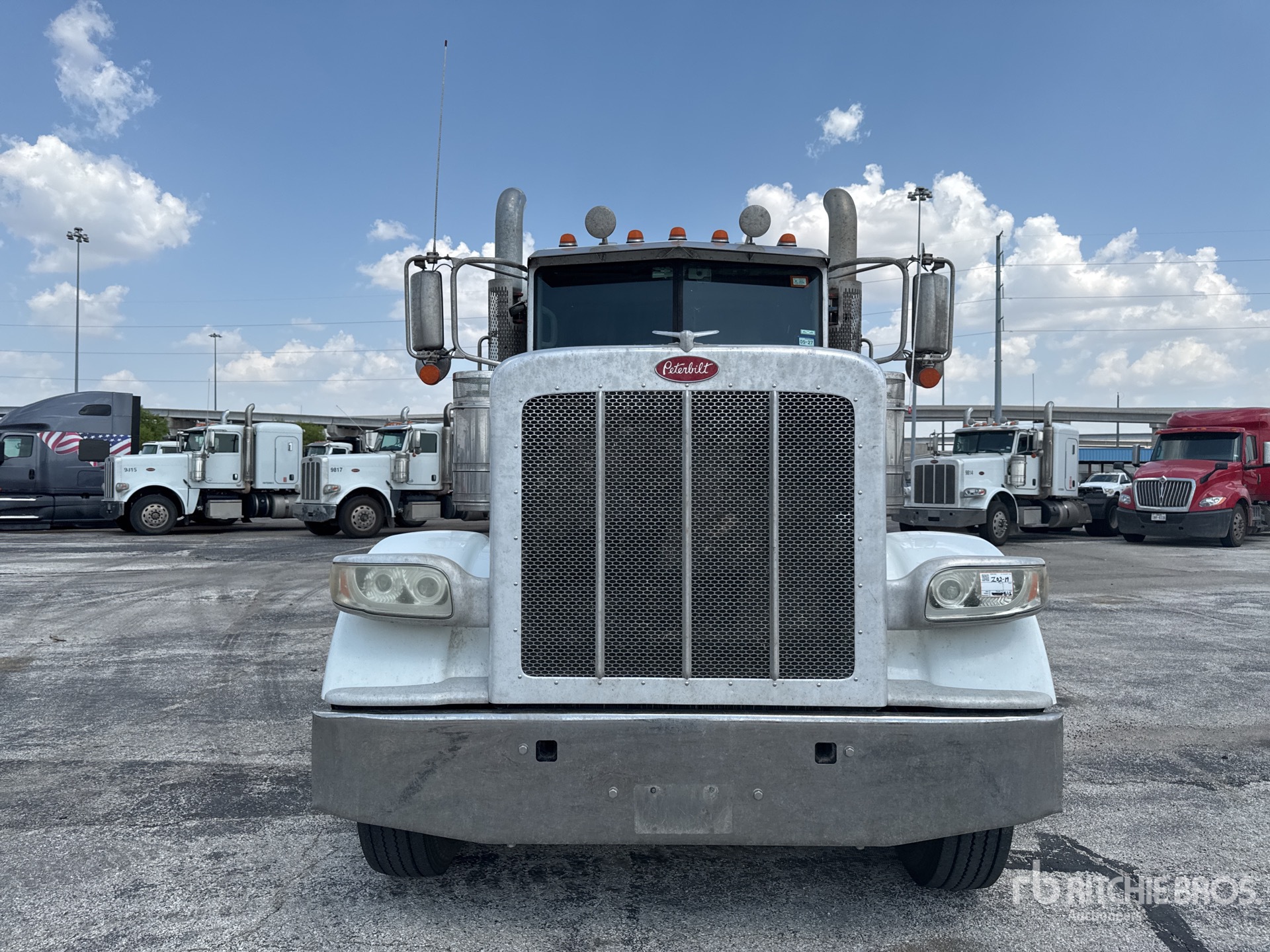 2015 Peterbilt 389