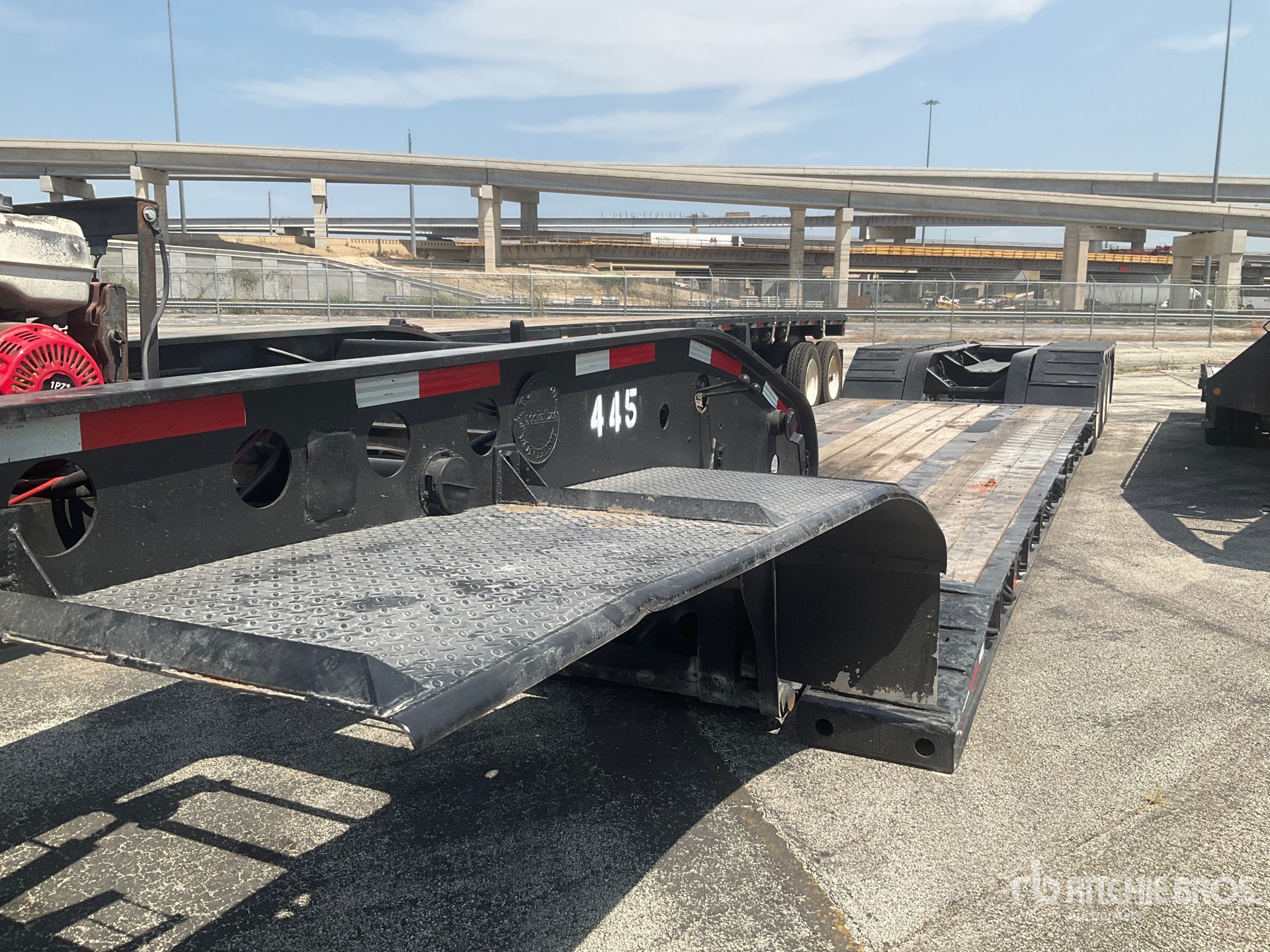 1998 Fontaine TRI/A REMOVABLE GOOSENECK