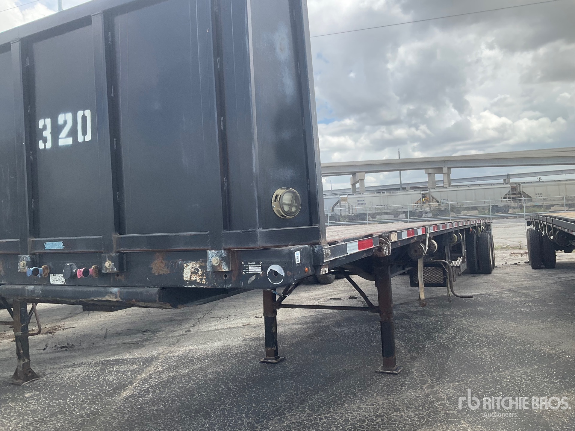 2007 Transcraft 48 ft T/A