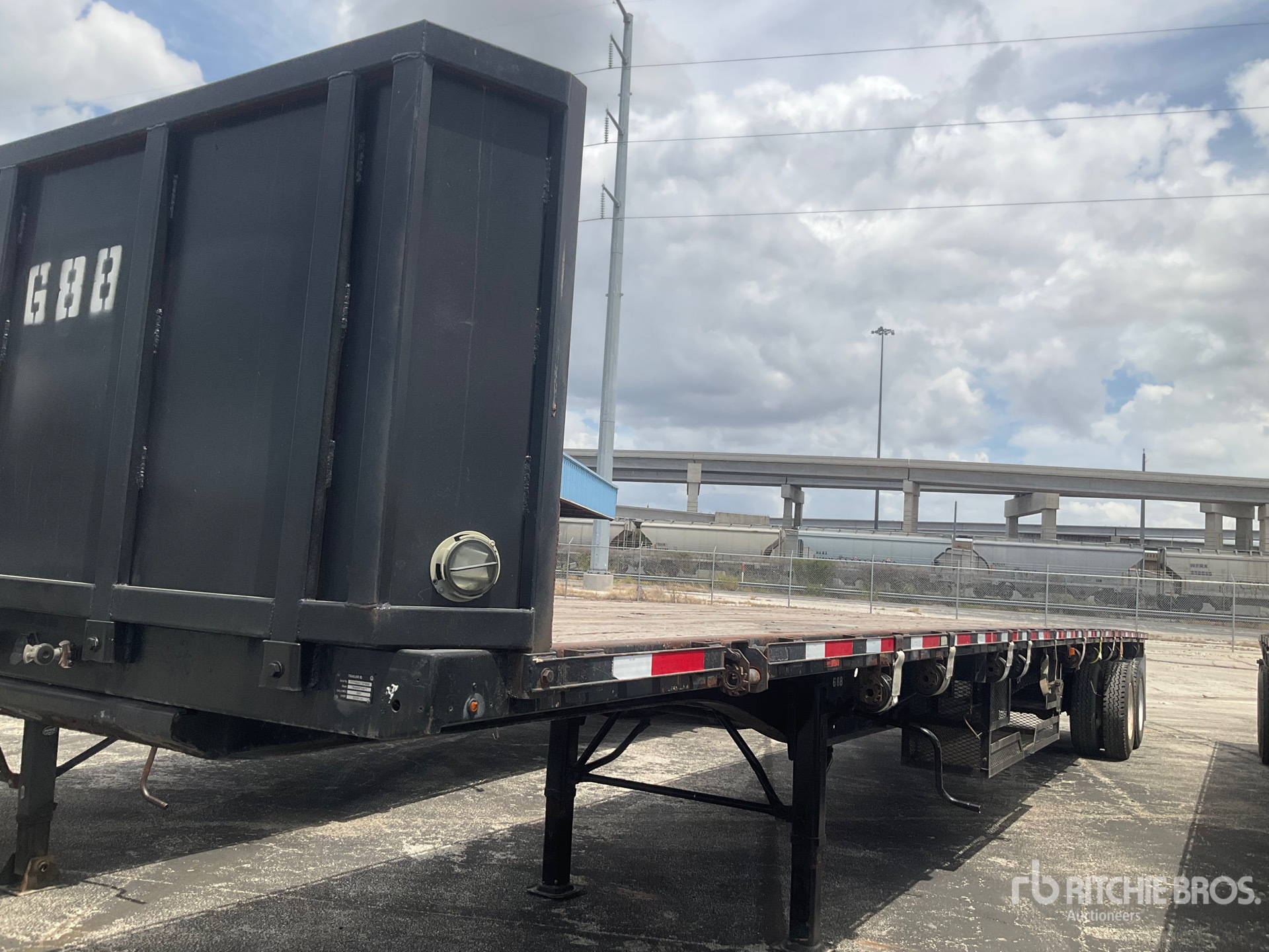 2007 Transcraft 48 ft T/A