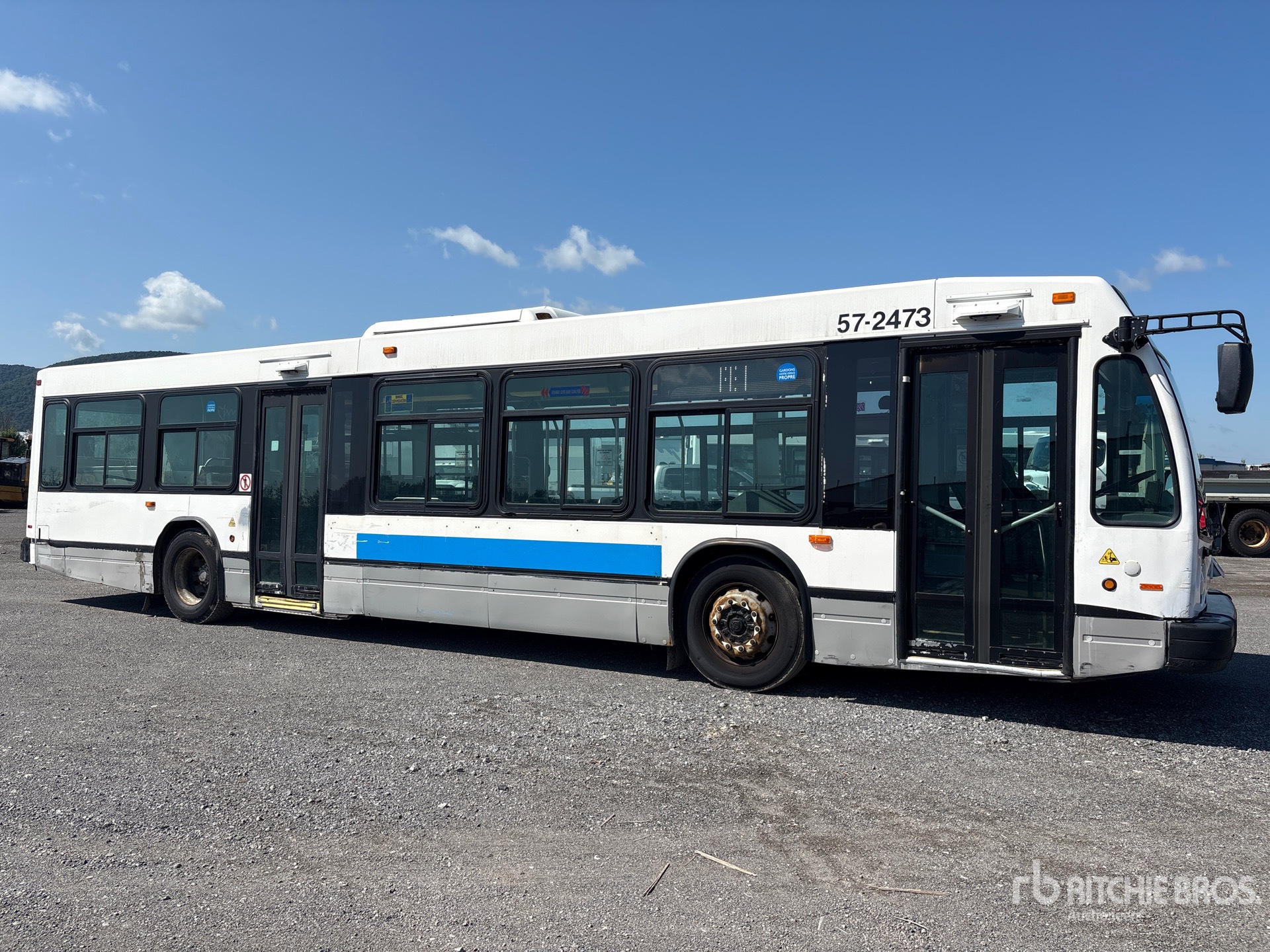 2005 Novabus LFS L192