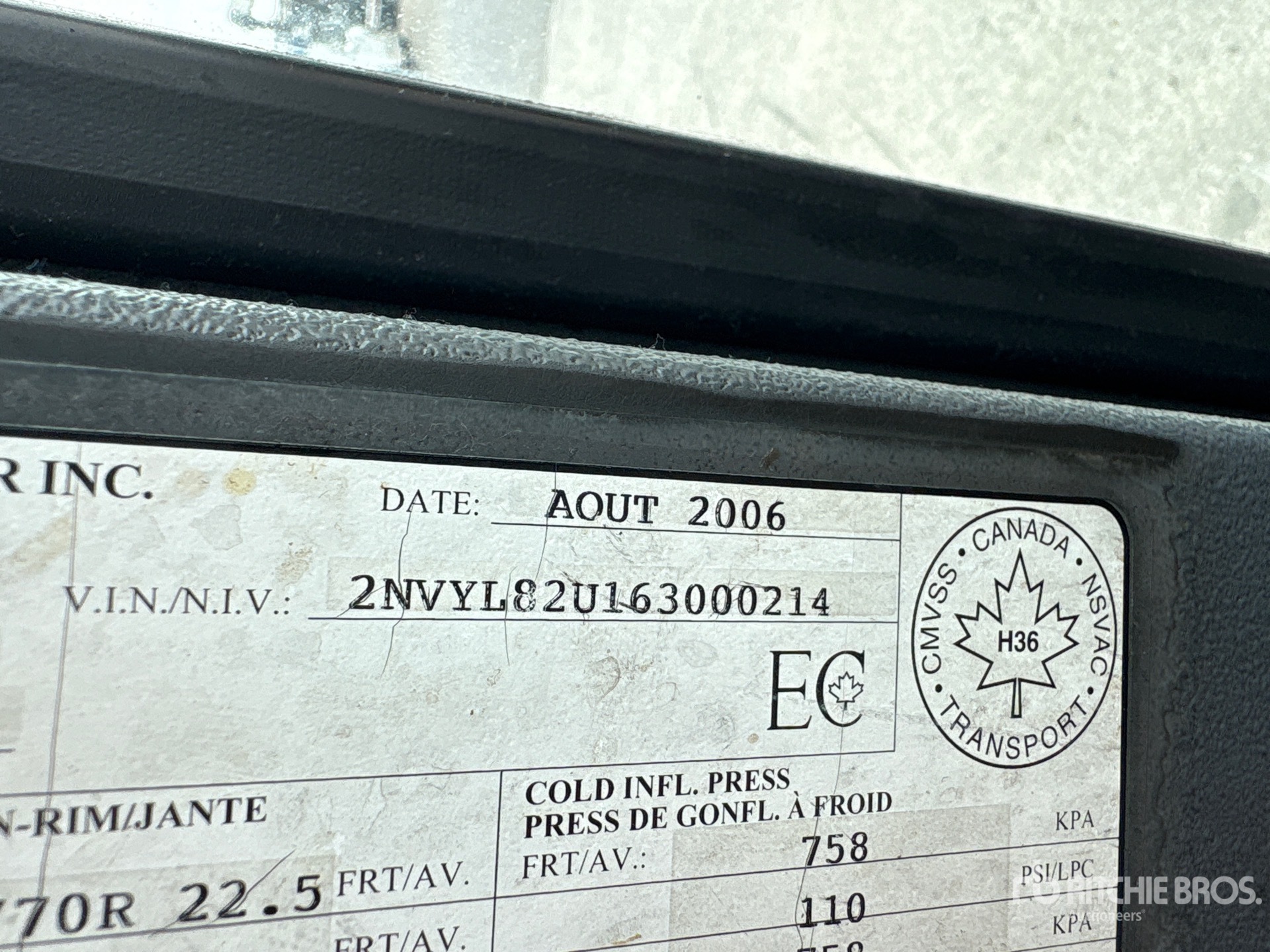 2006 Novabus LFS L1293