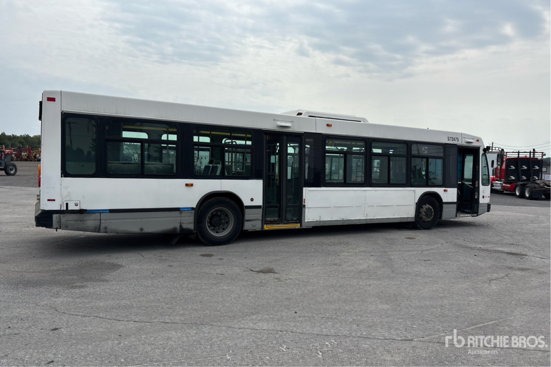 2006 Novabus LFS L1293