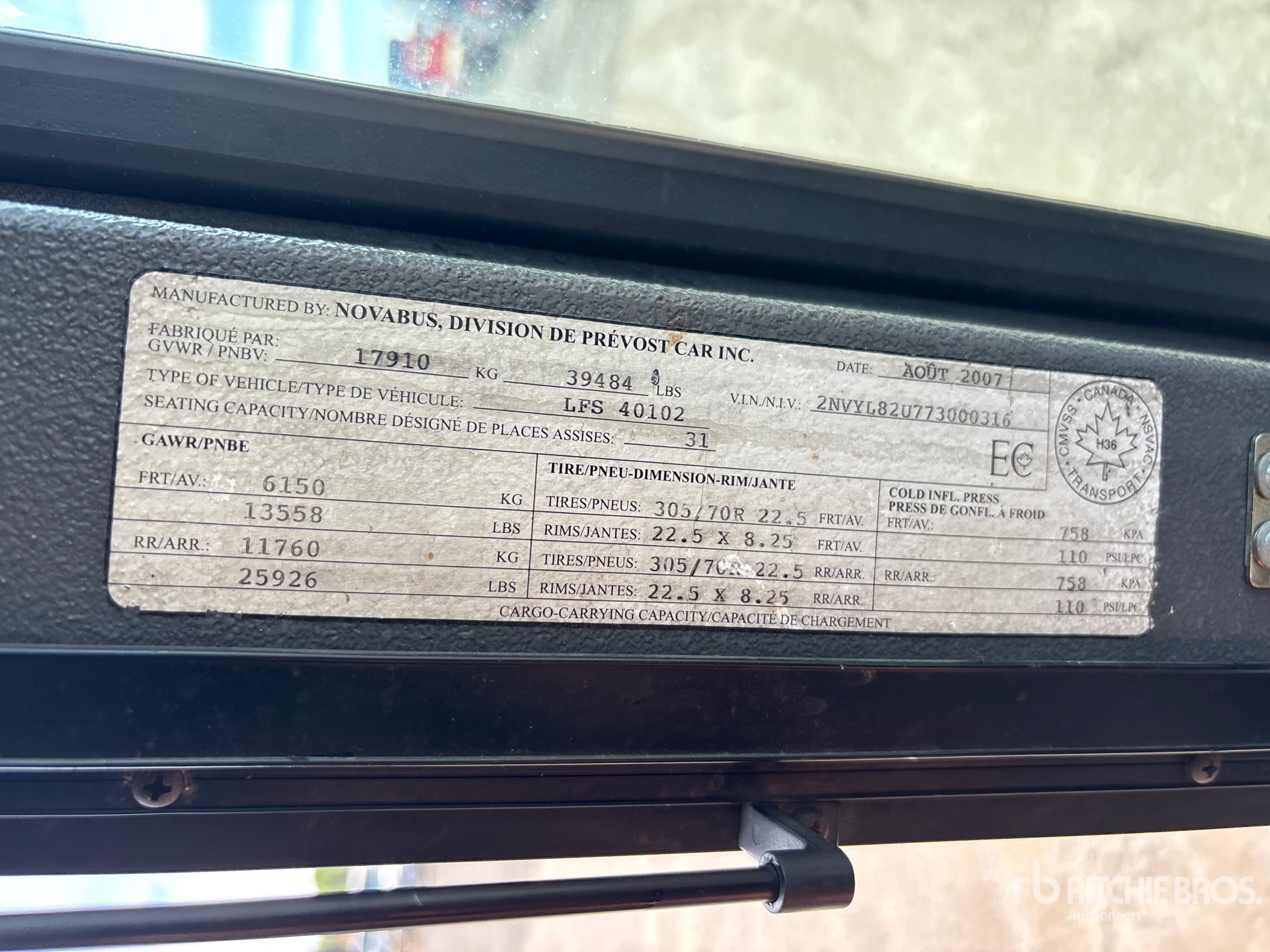 2007 Novabus LFS