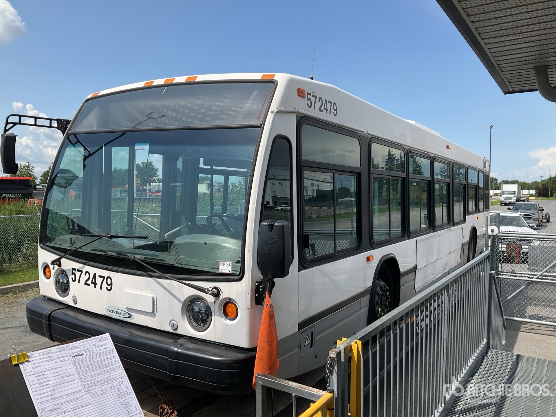 2006 Novabus LFS