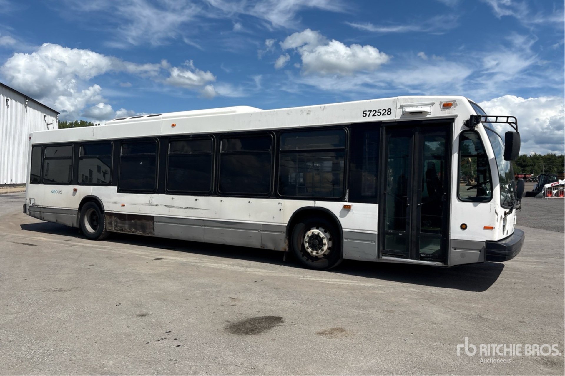 2007 Novabus LFS