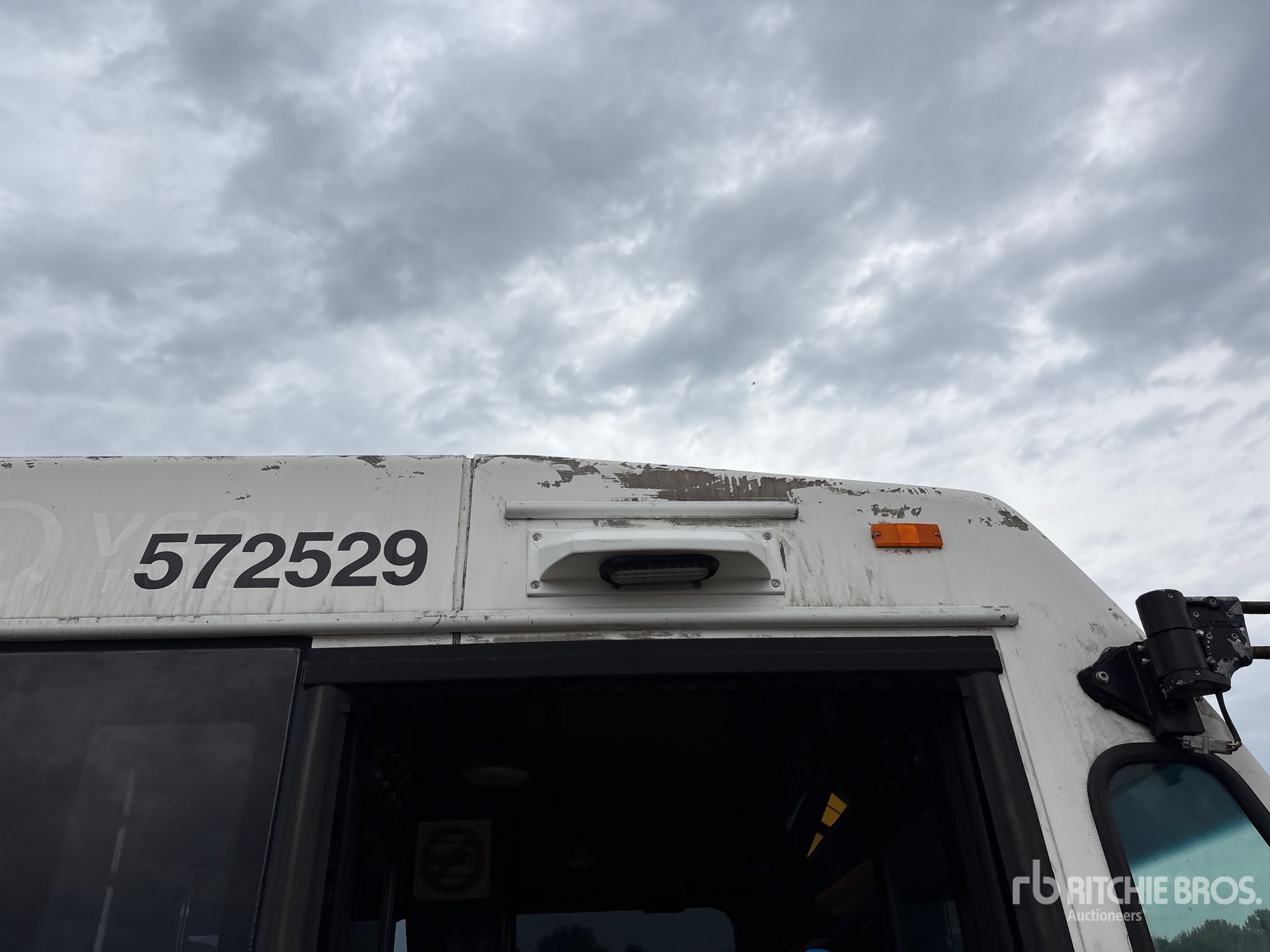 2007 Novabus LFS