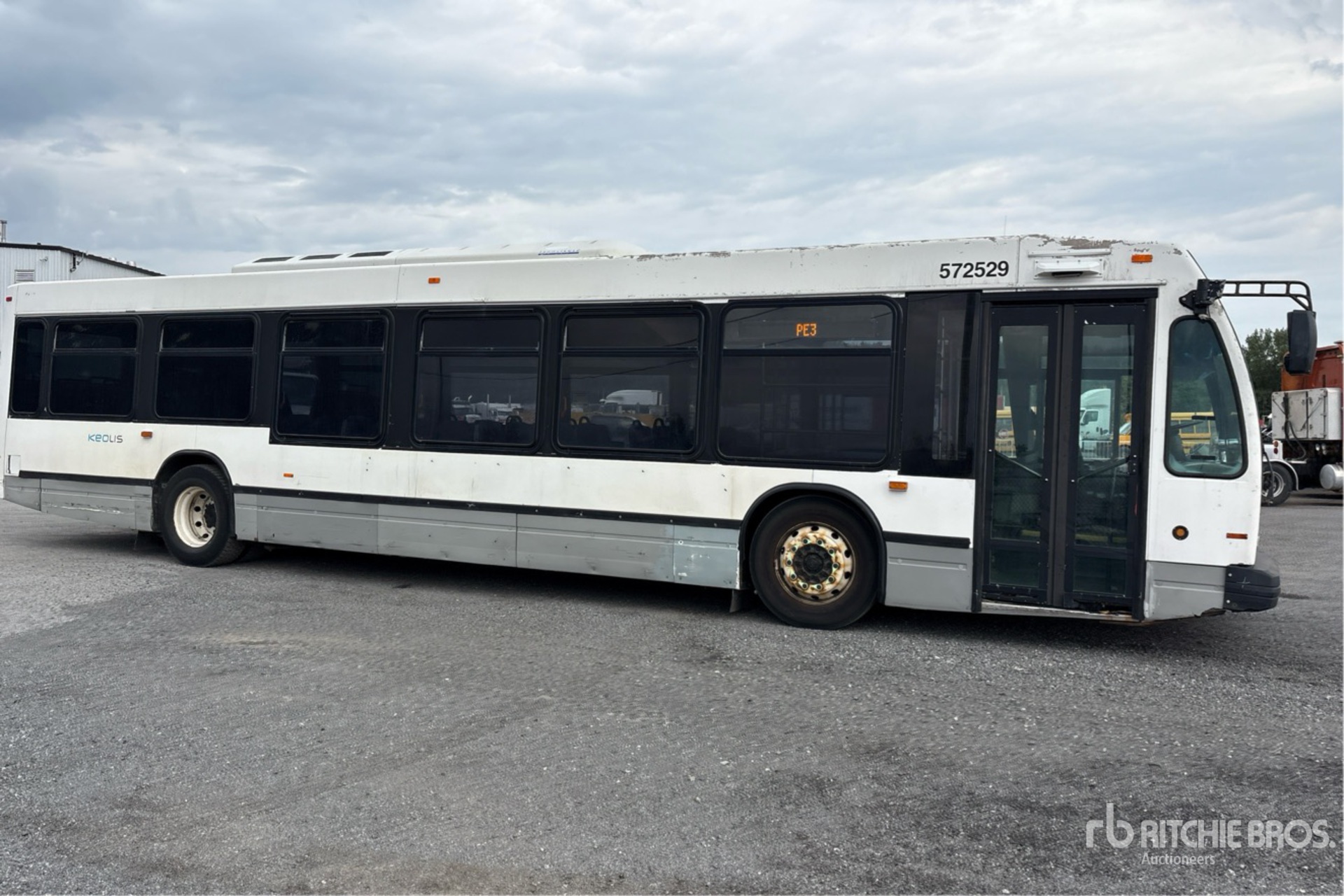 2007 Novabus LFS