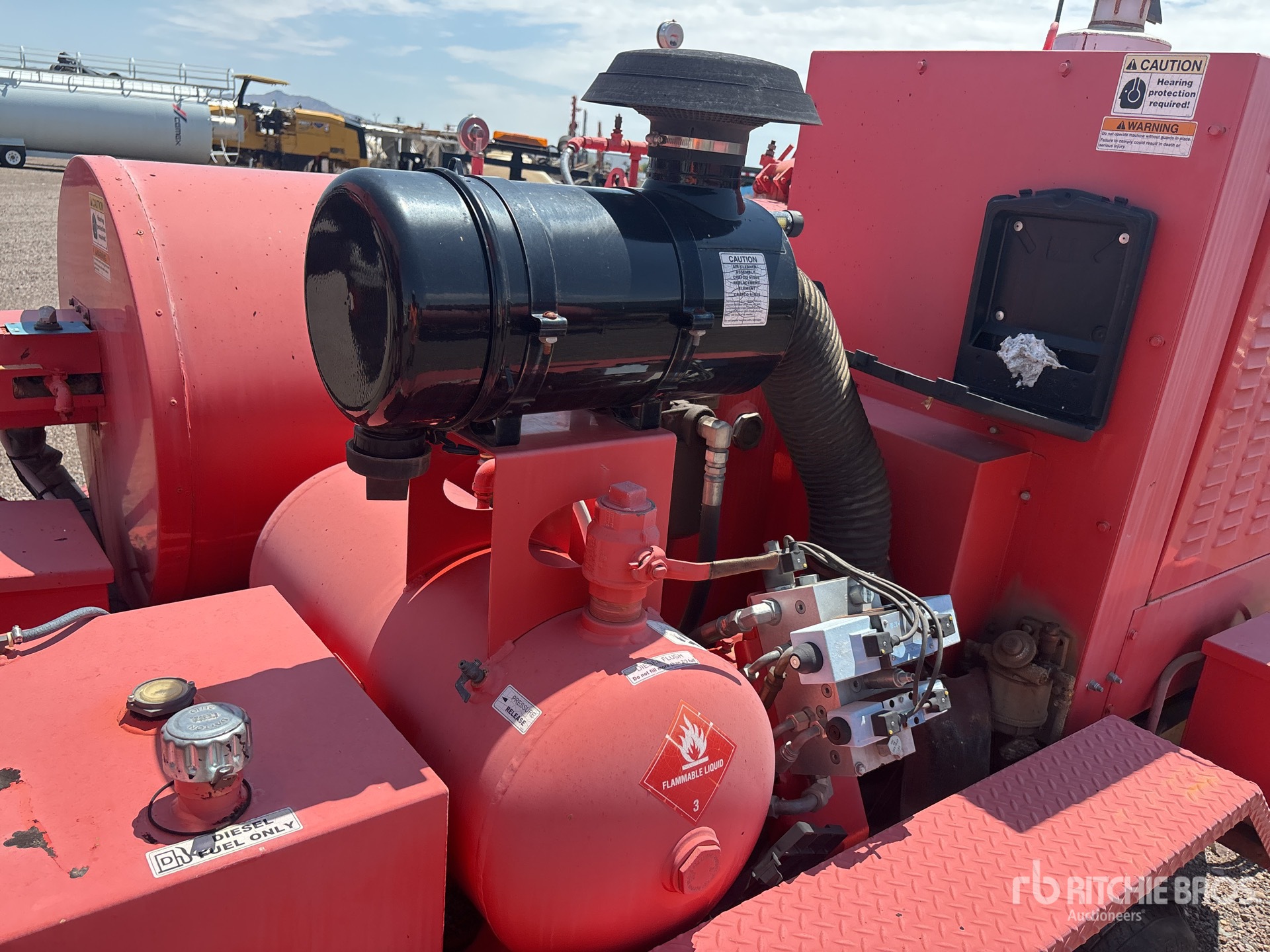 2011 Crafco MAGNUM SPRAY INJECTION PATCHER