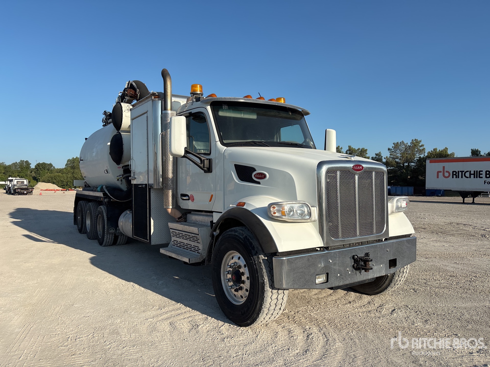 2018 Peterbilt 567