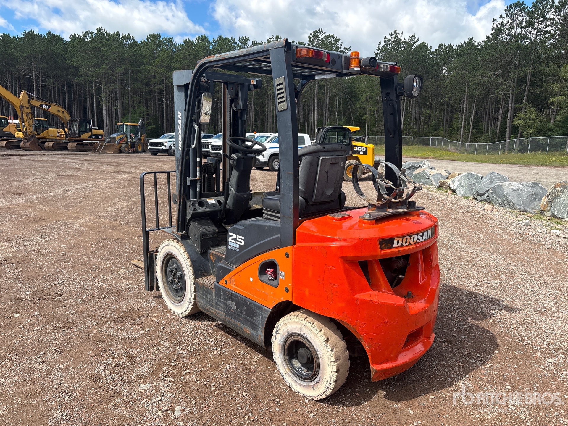 2017 Doosan G25N-7