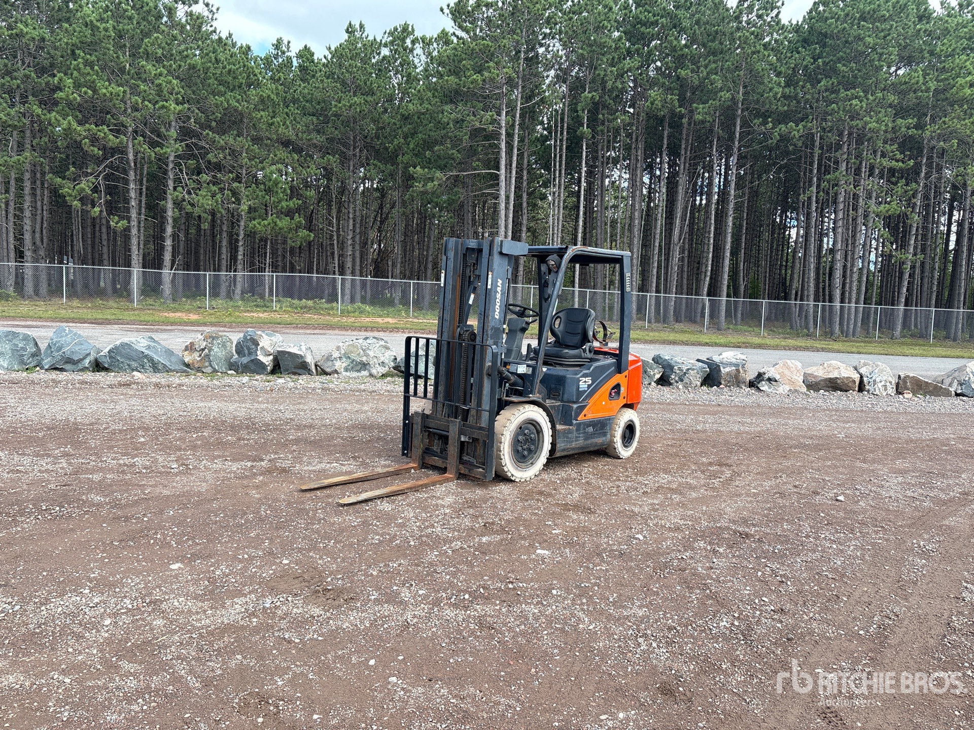 2017 Doosan G25N-7