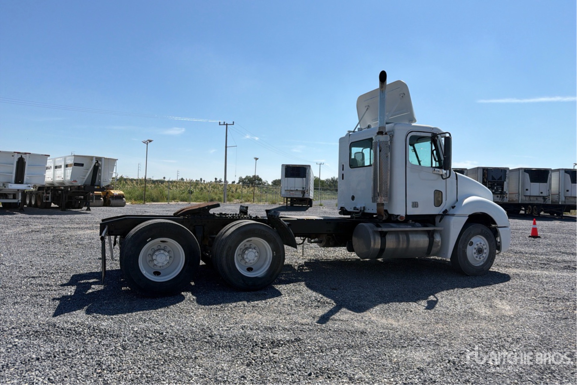 2007 Freightliner CL120