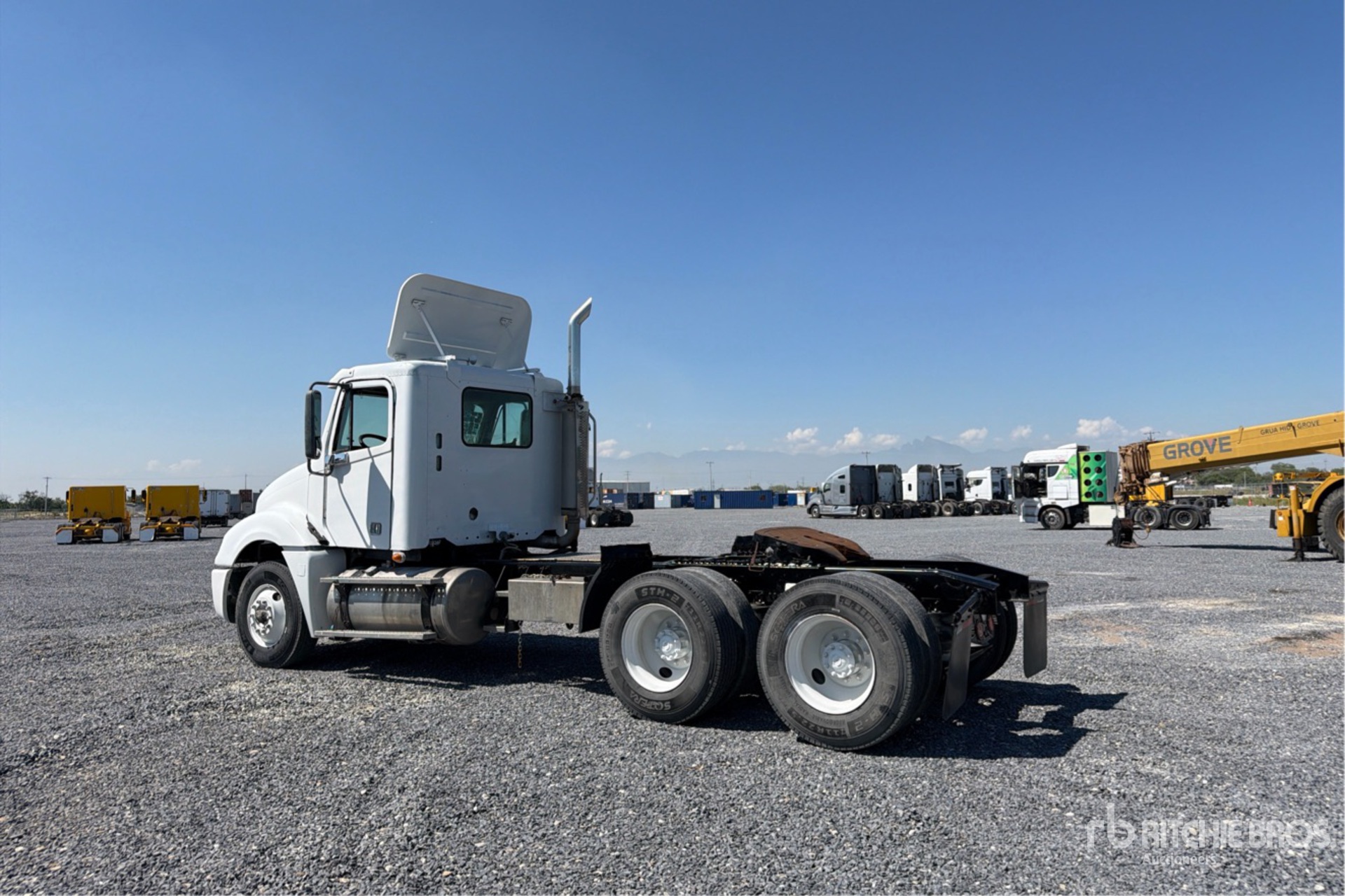 2007 Freightliner CL120