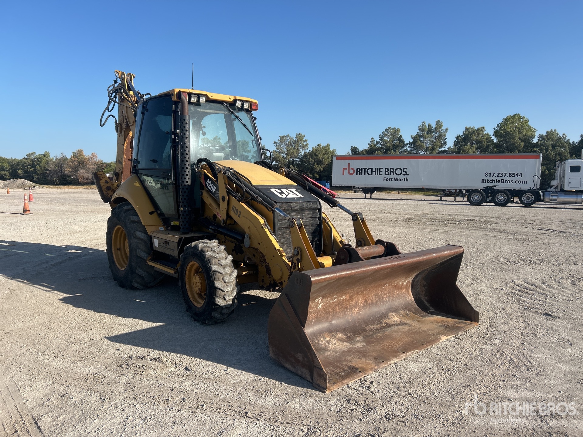 2012 Caterpillar 420F IT