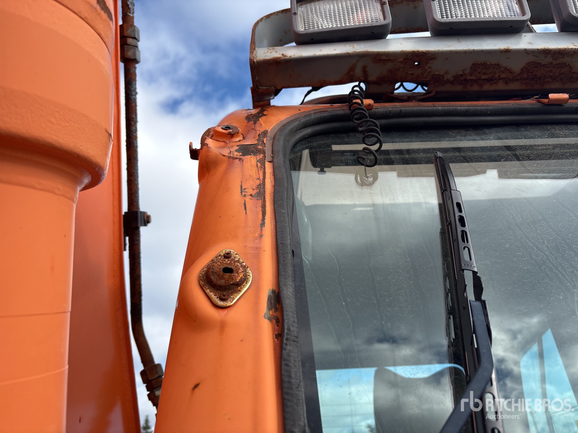 2012 Doosan DX180 LC