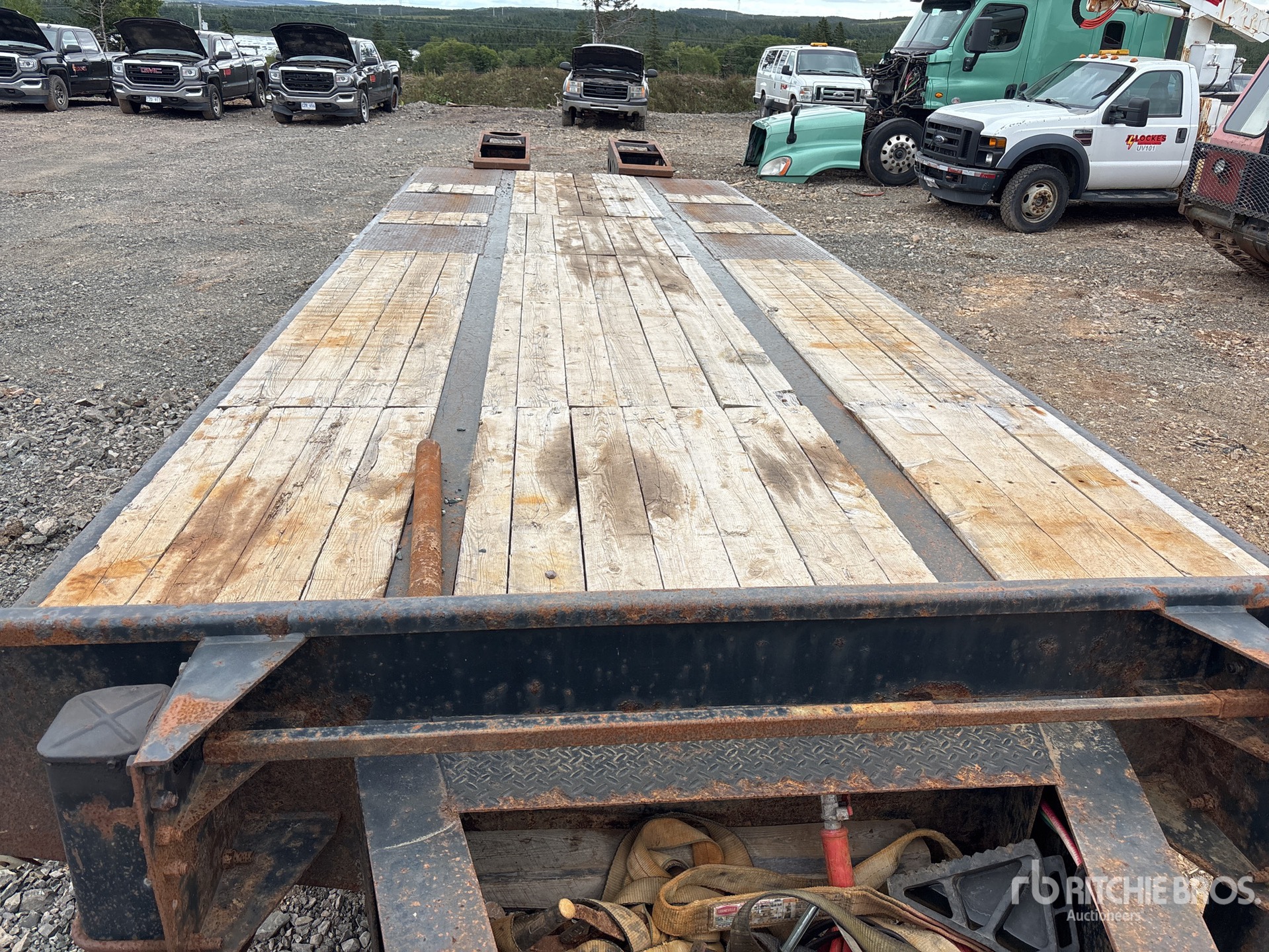 2010 BWS 25 FT TRI/A