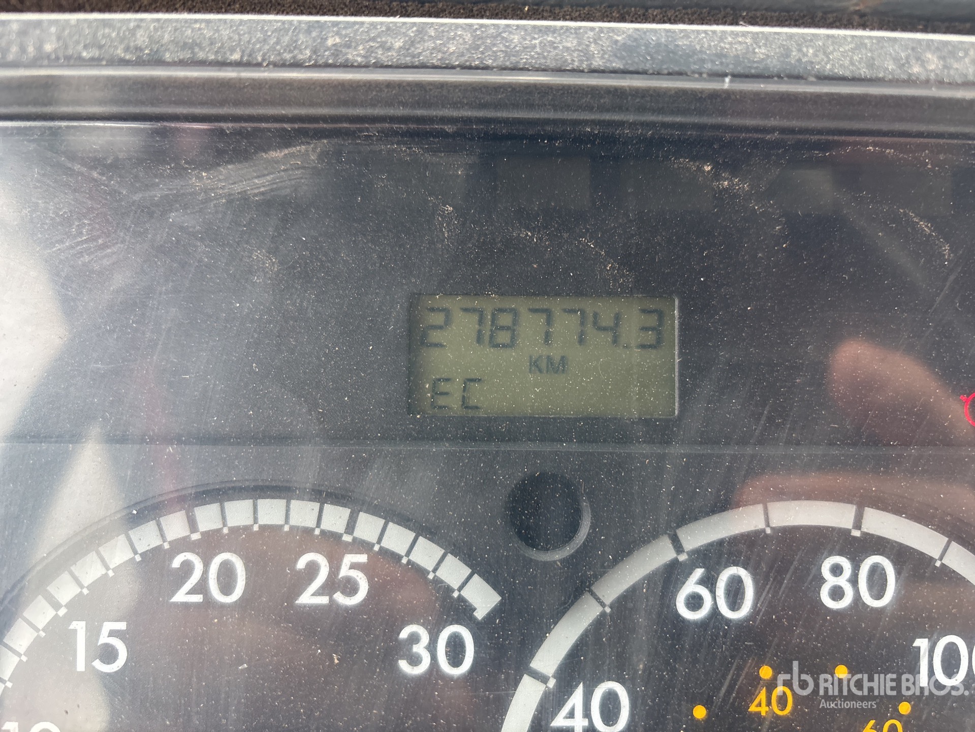 2003 Freightliner FL80