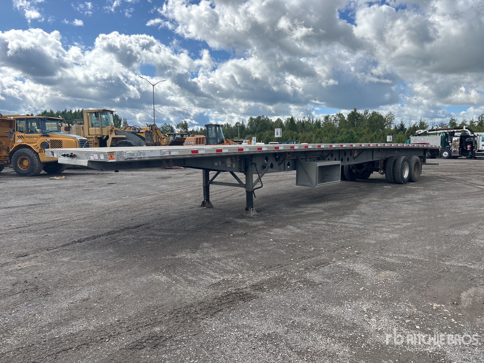 2023 Hyundai 53 ft T/A
