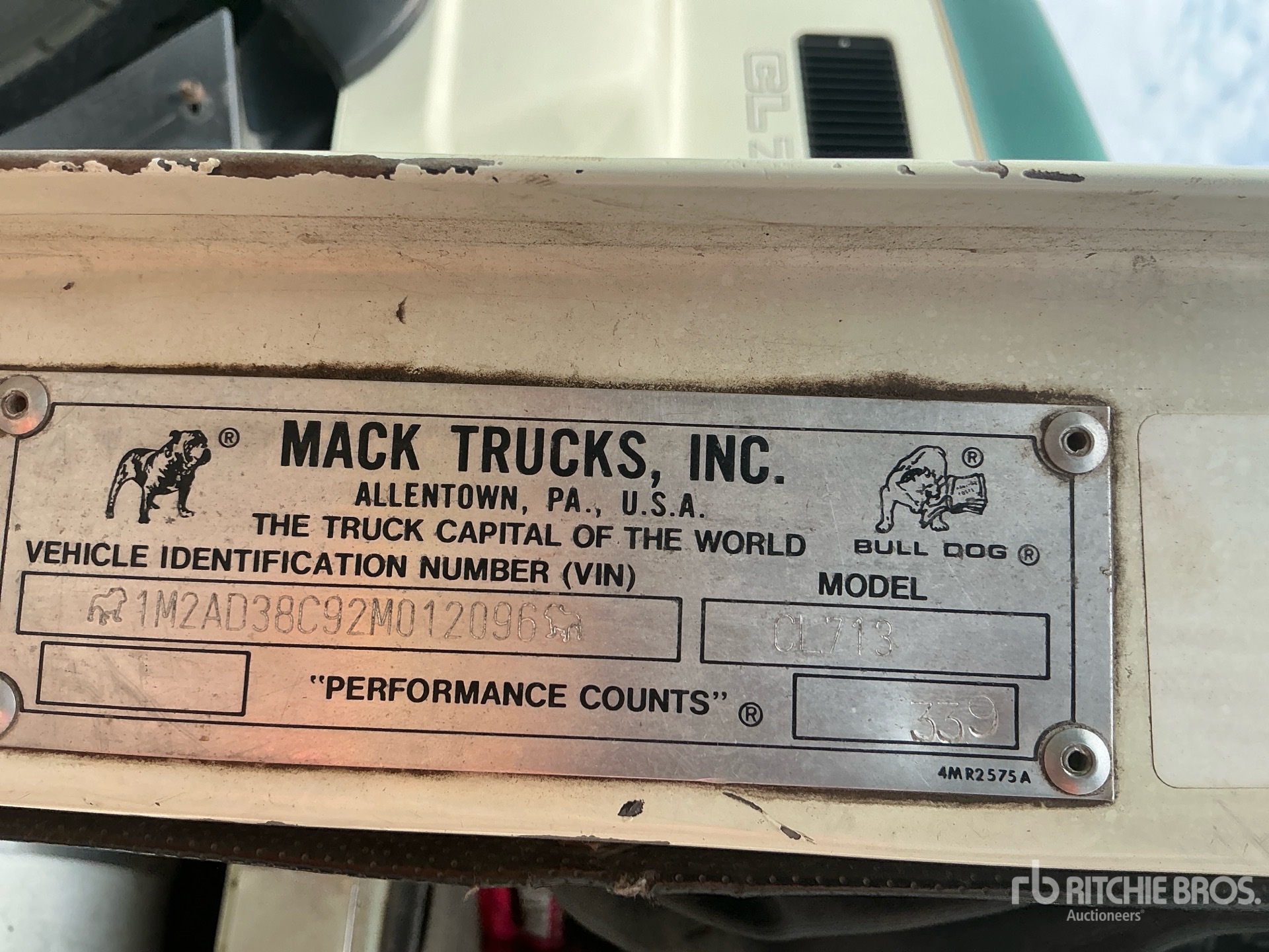 2002 Mack CL713