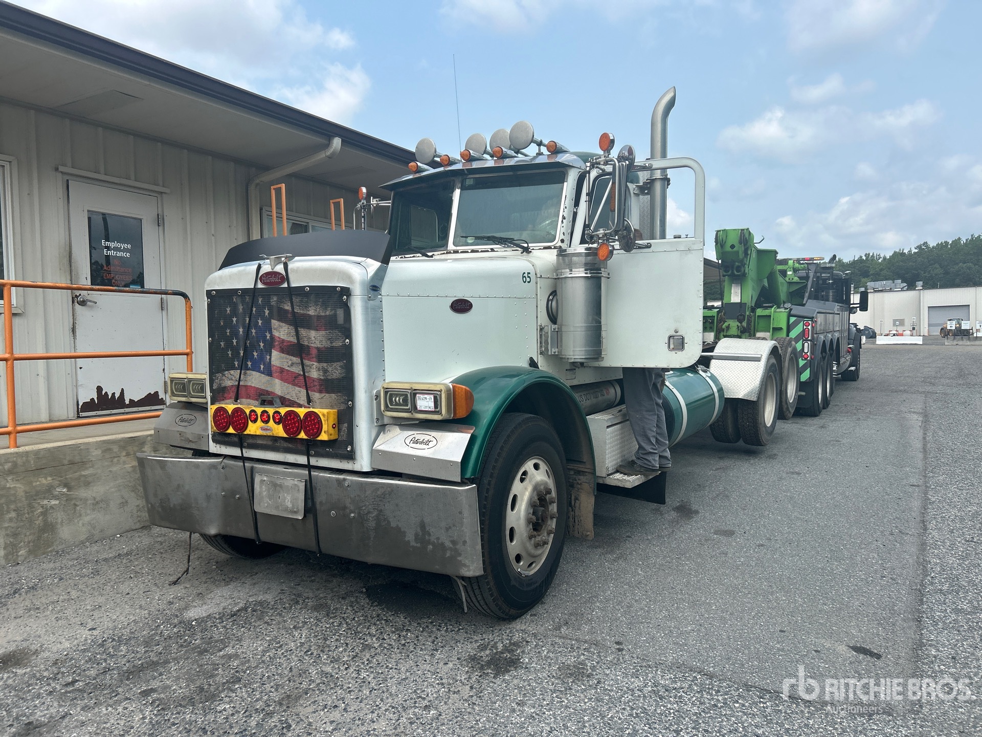 2004 Peterbilt 379