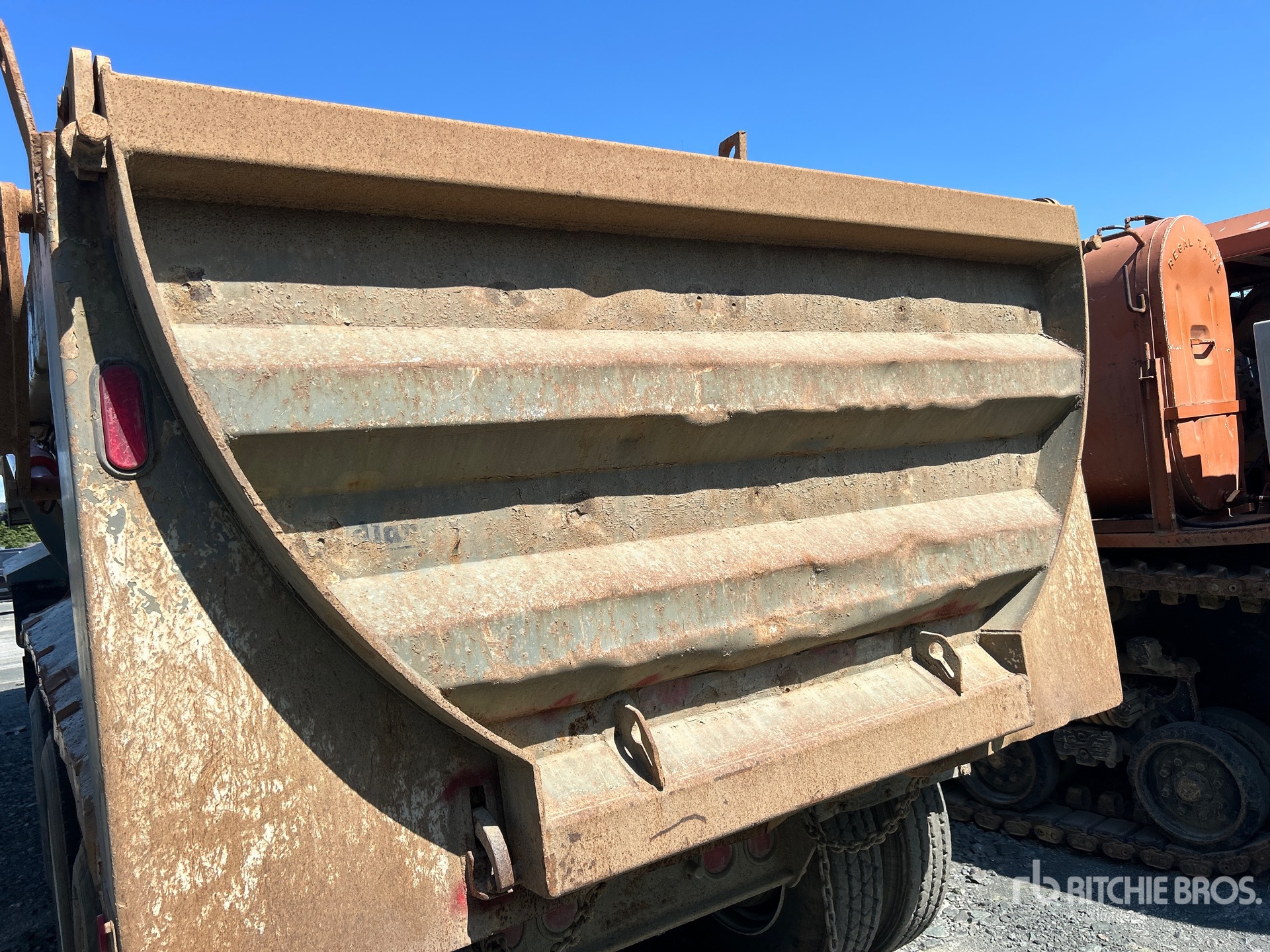 1998 Midland 12721U