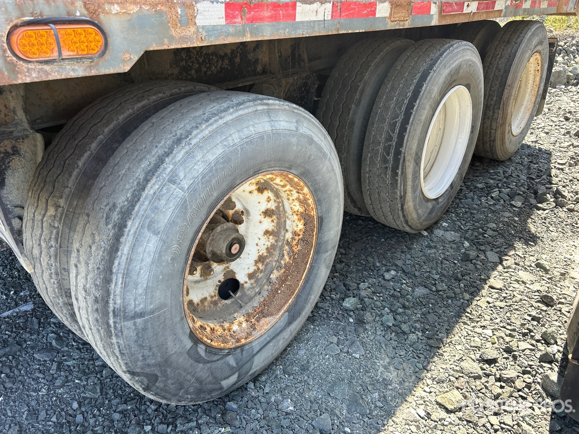 1998 Midland 12721U