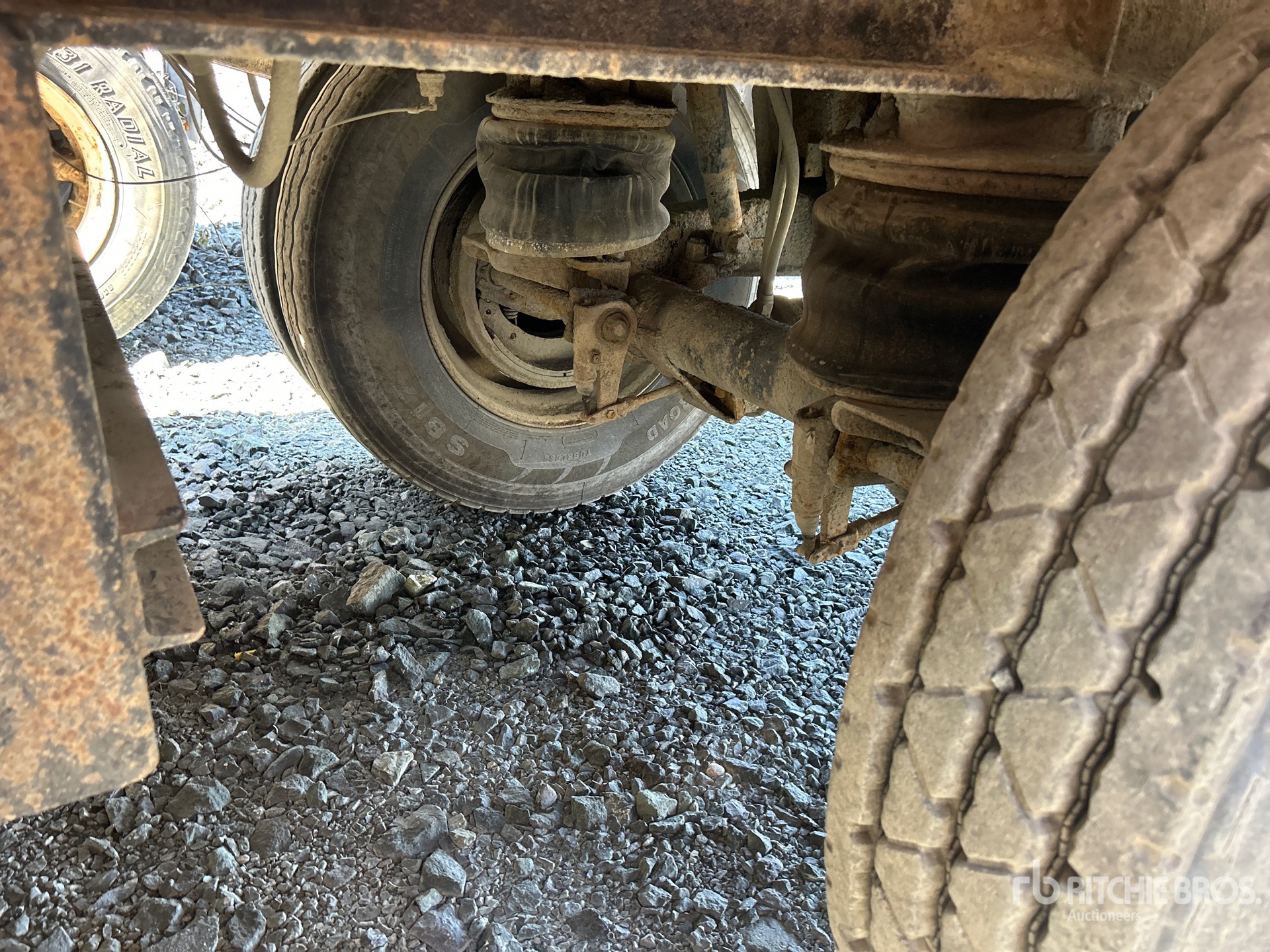 1998 Midland 12721U