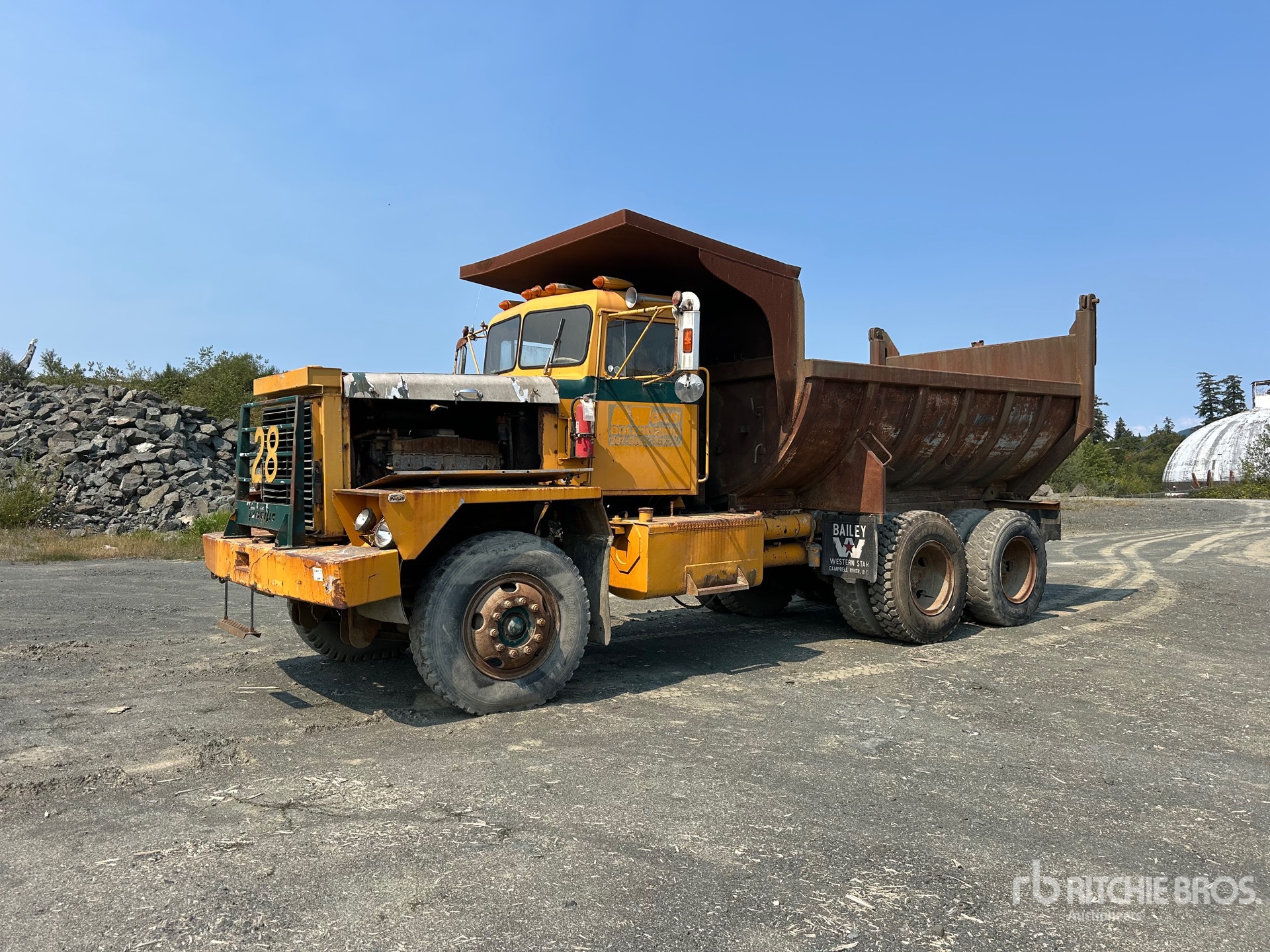 1975 Pacific P-10