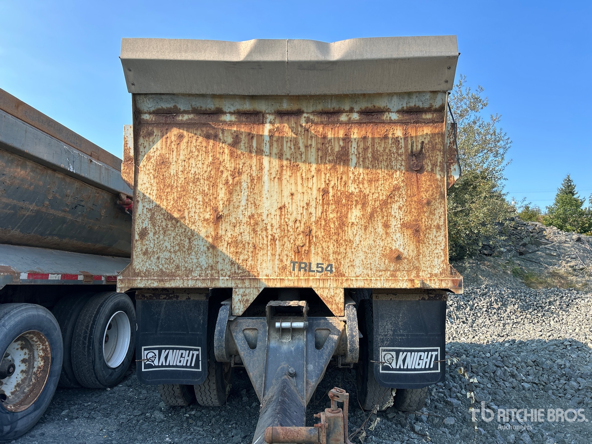 1996 Knight 14 ft T/A