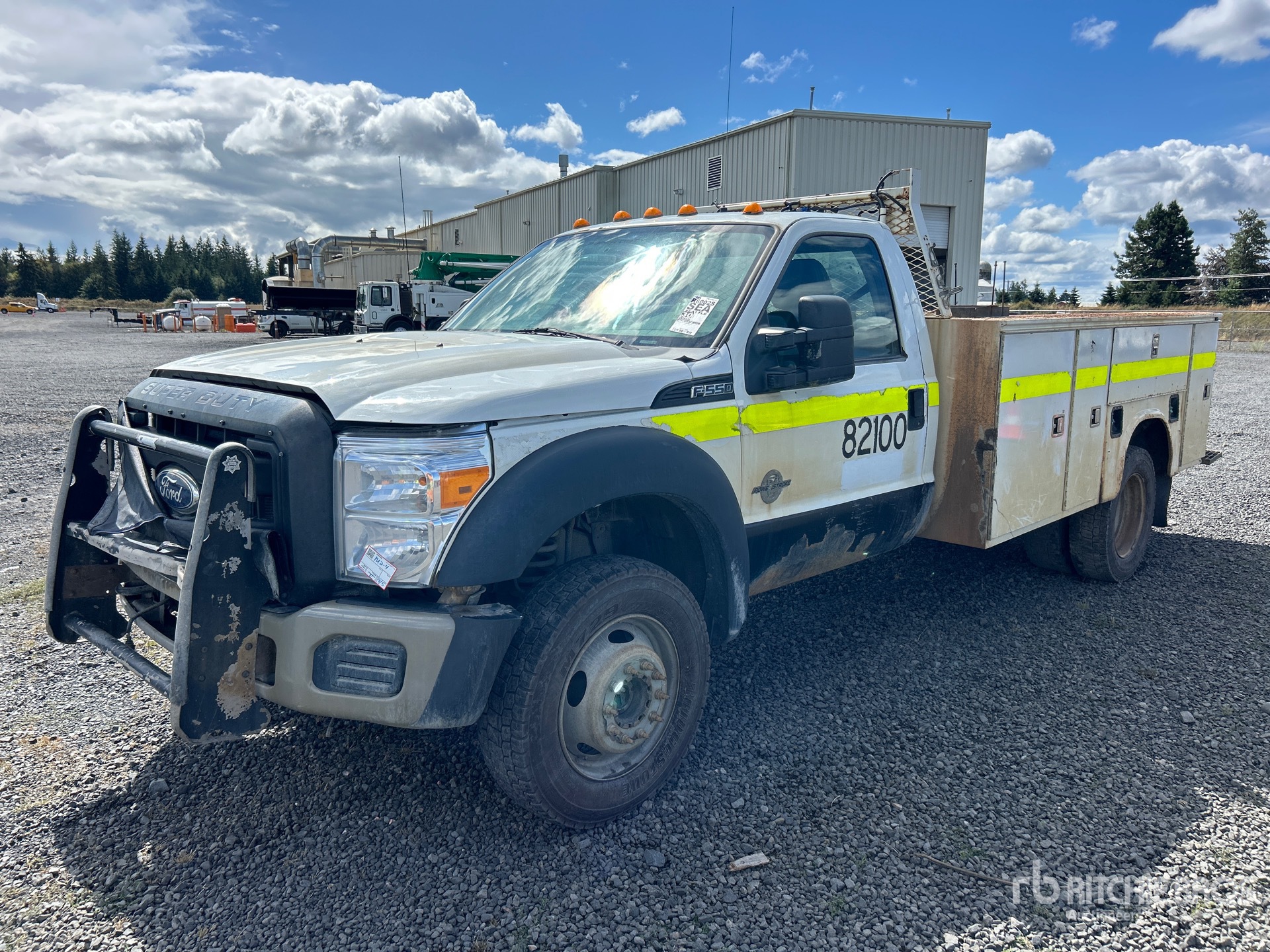Photo of 2011 Ford F-550