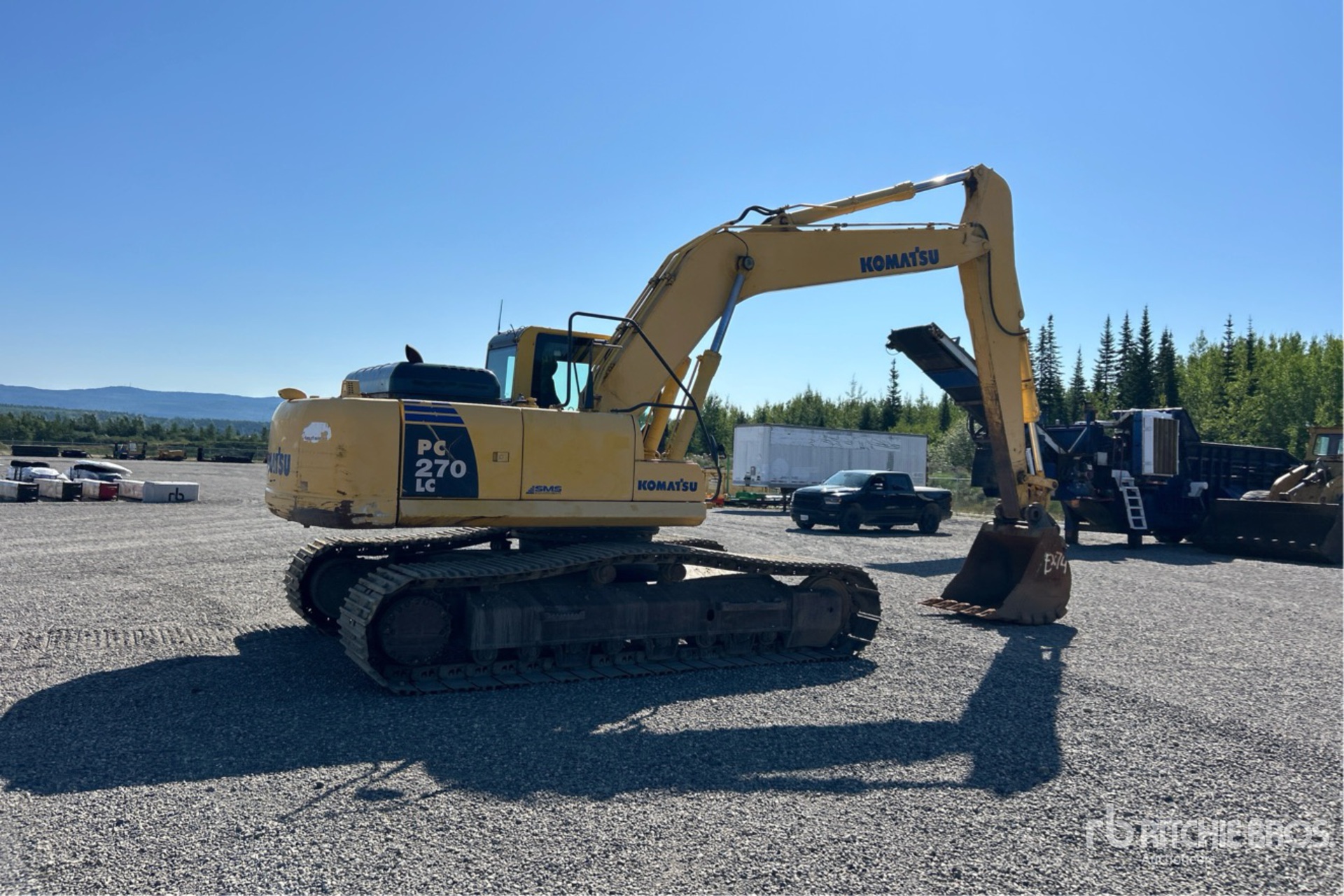 2012 Komatsu PC270LC-8