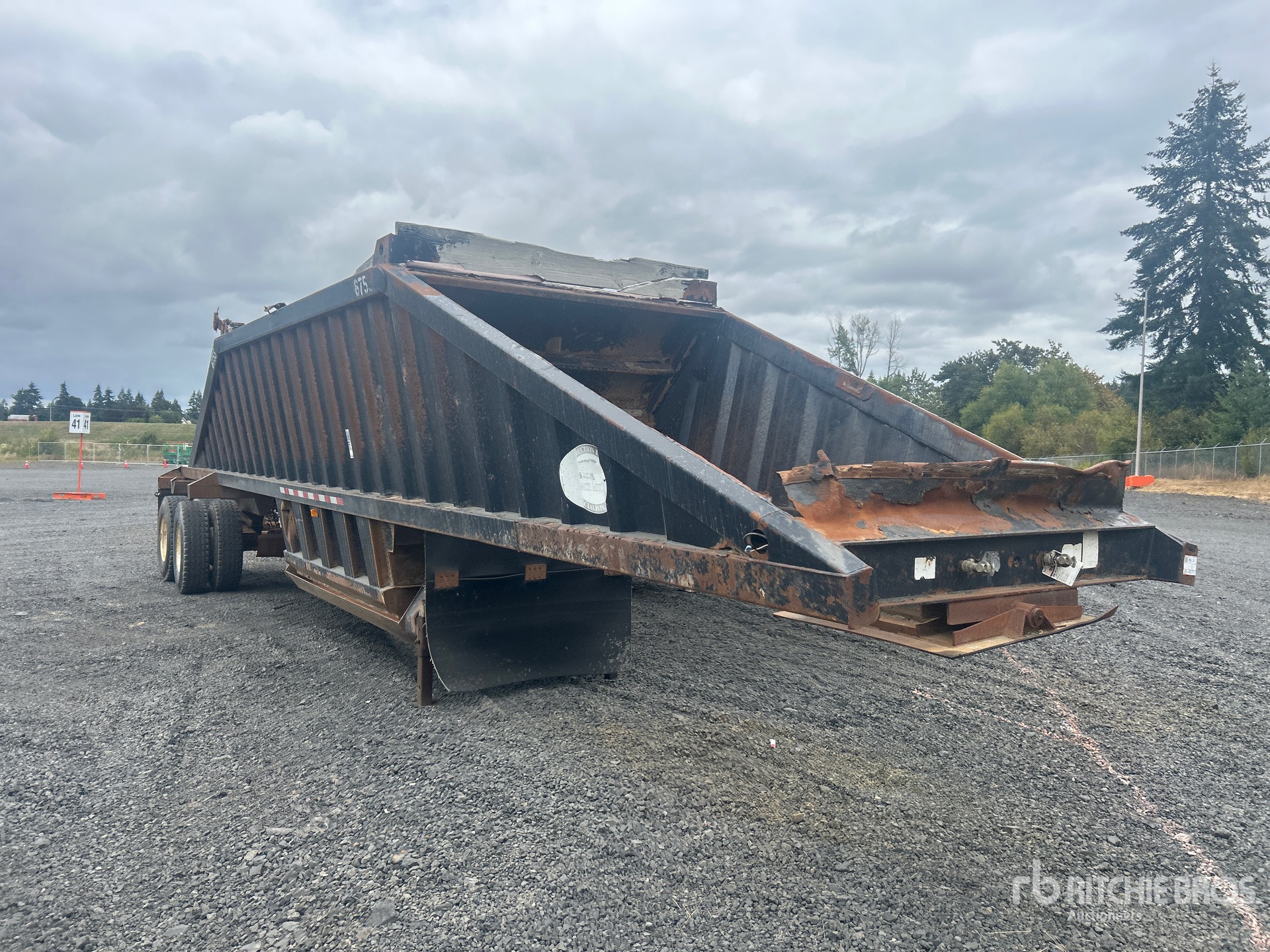 2006 CTS 40 FT T/A (INOPERABLE)