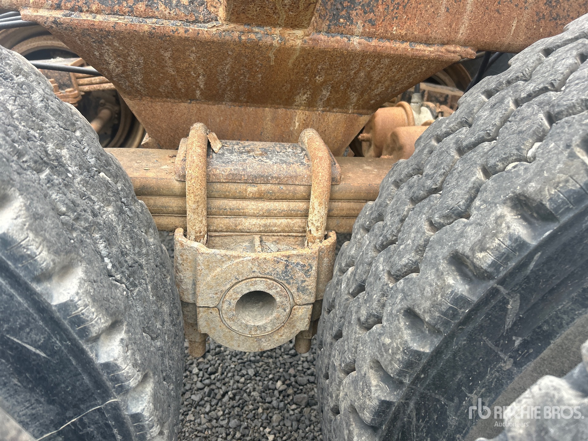 2006 CTS 40 FT T/A (INOPERABLE)