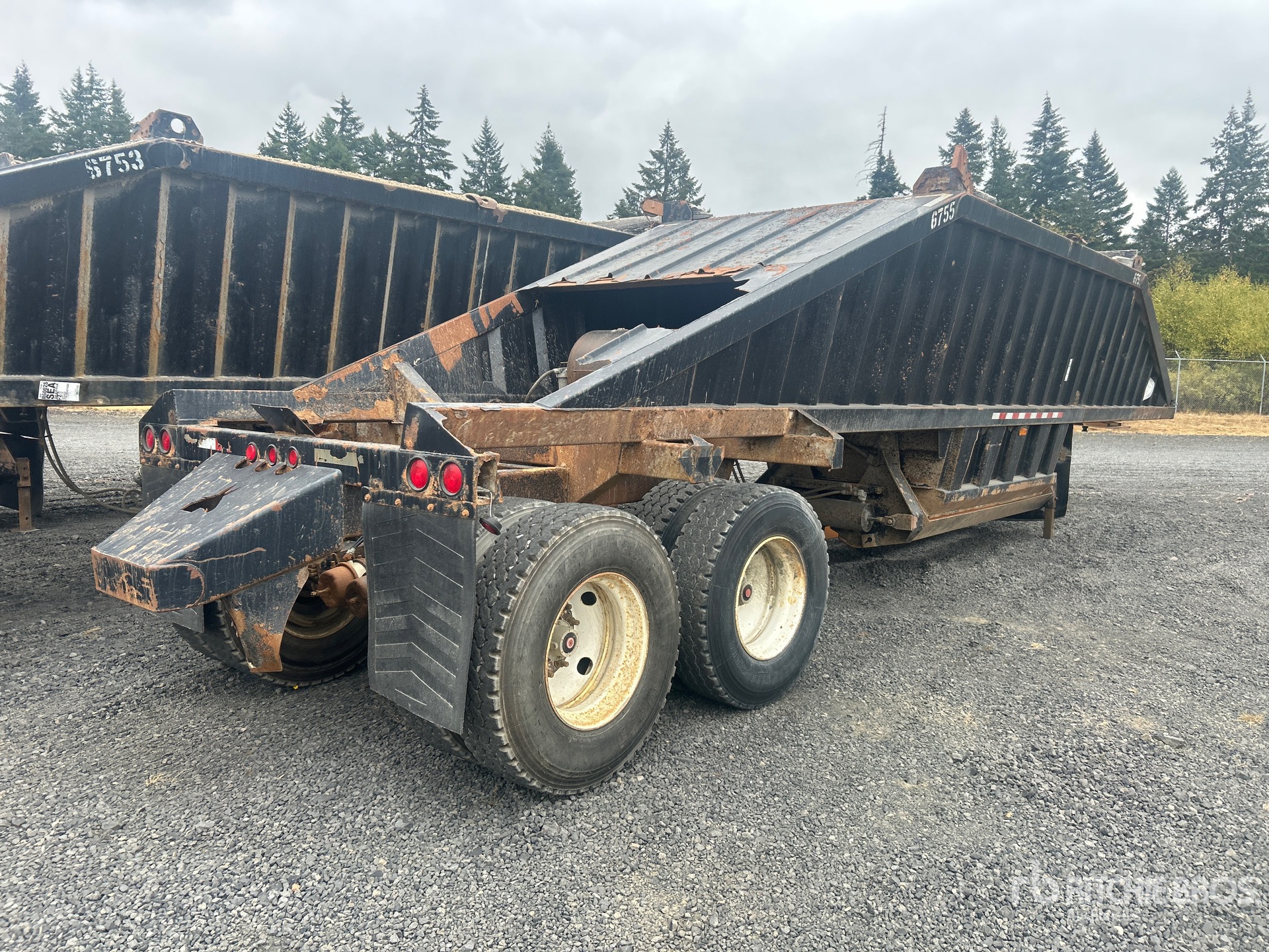 2006 CTS 40 FT T/A (INOPERABLE)
