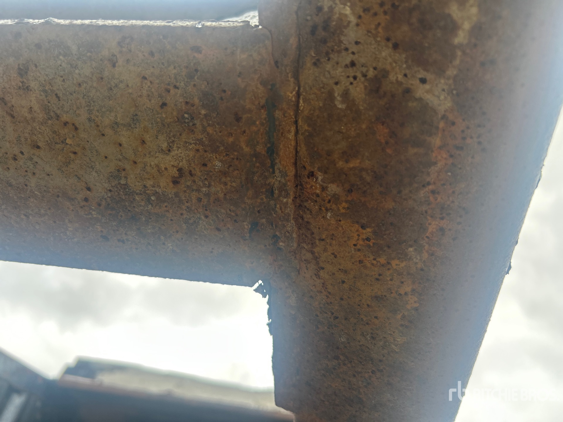 2006 CTS 40 FT T/A (INOPERABLE)