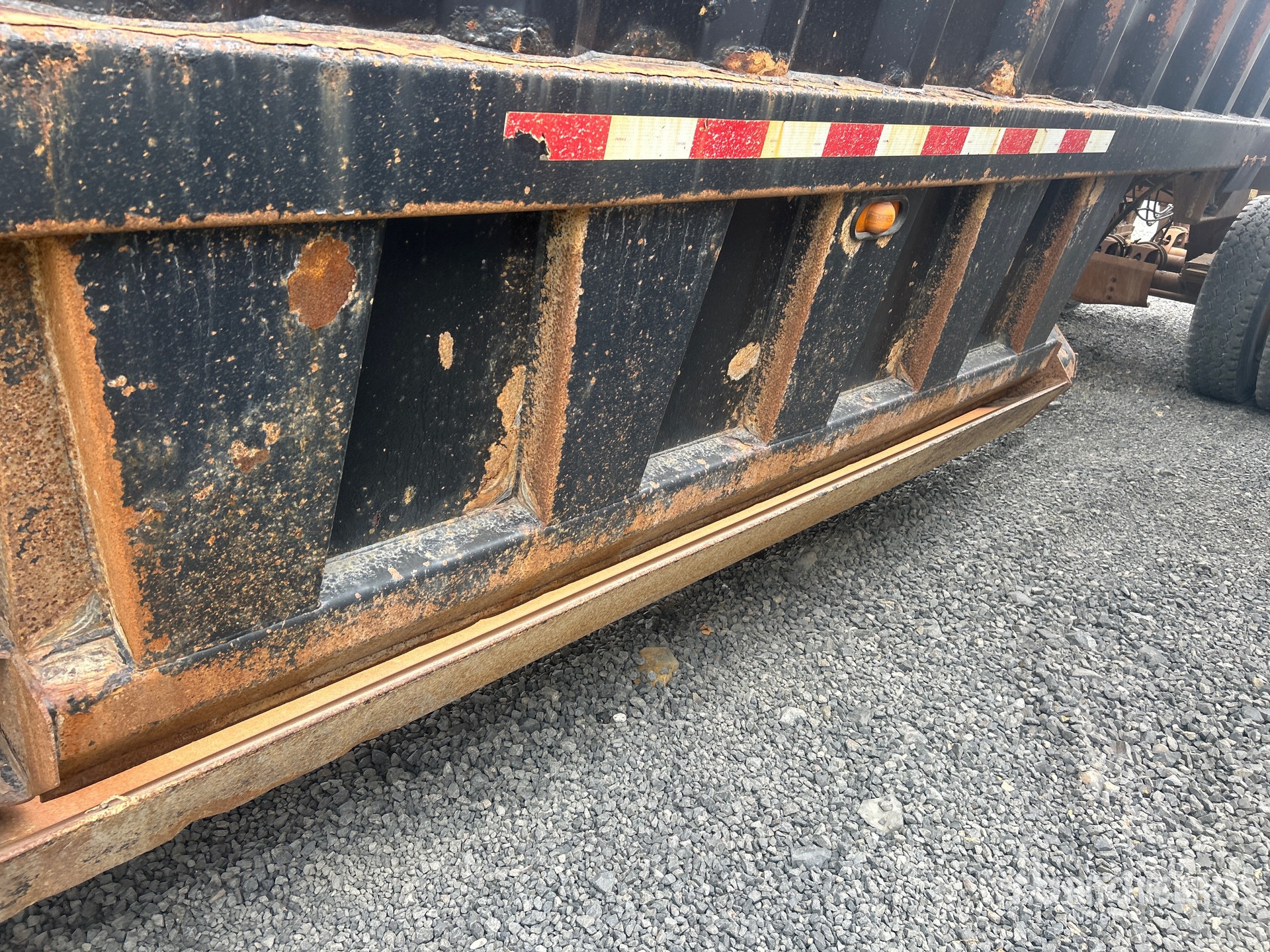 2006 CTS 40 FT T/A (INOPERABLE)