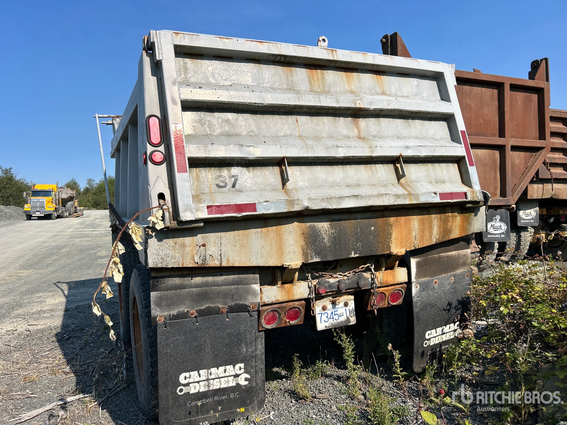 1987 Knight 83064V