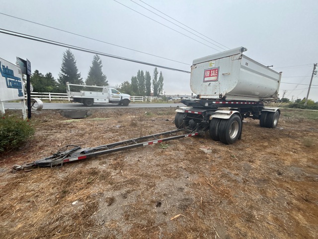 2016 Reliance 2/Axle Pup Transfer Trailer