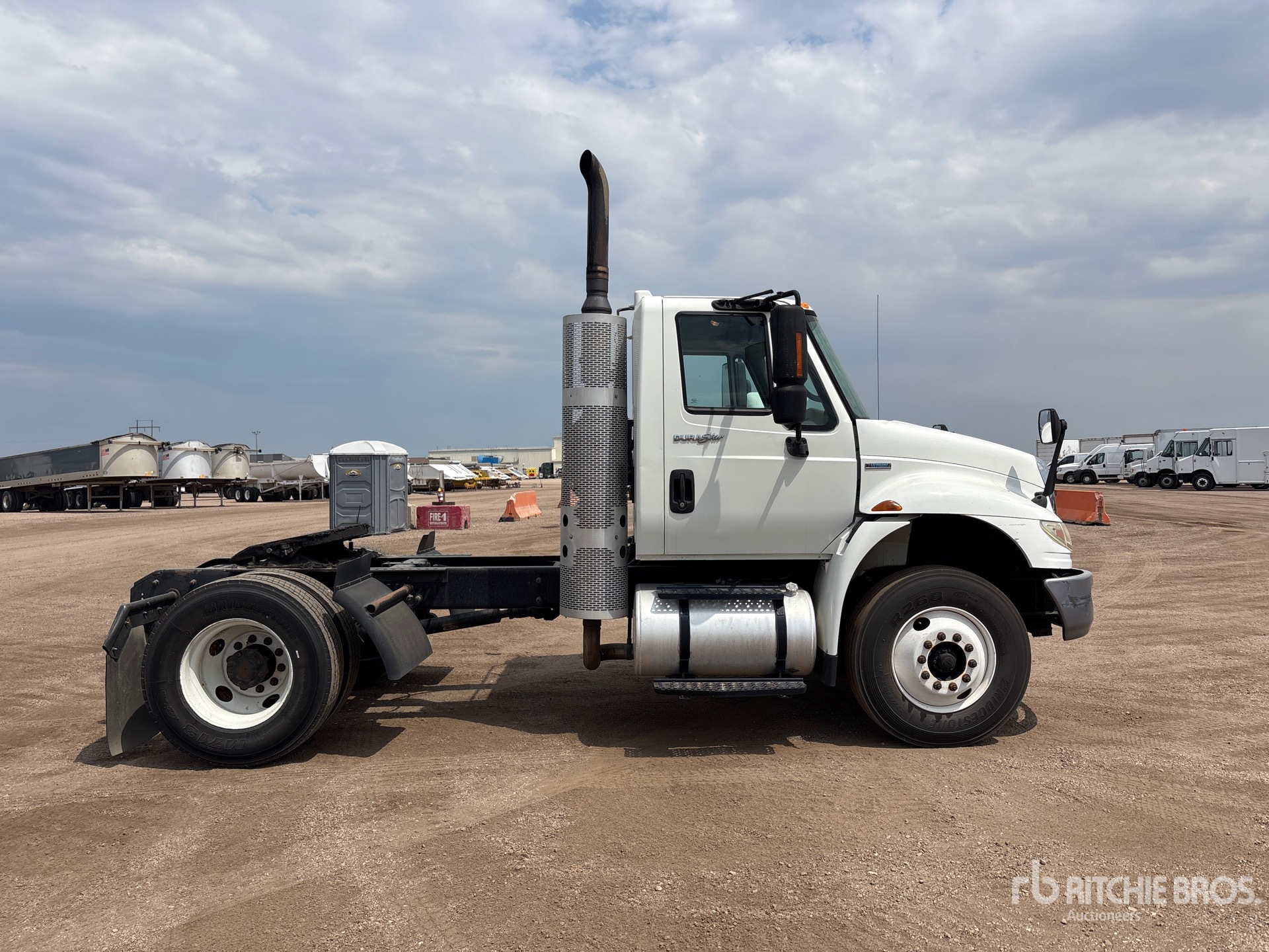 2009 International 4400 4X2