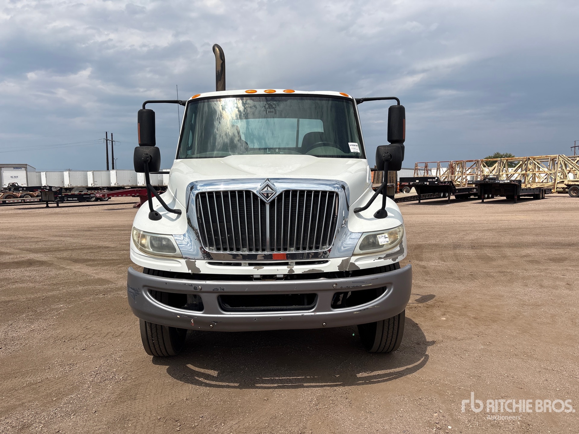 2009 International 4400 4X2
